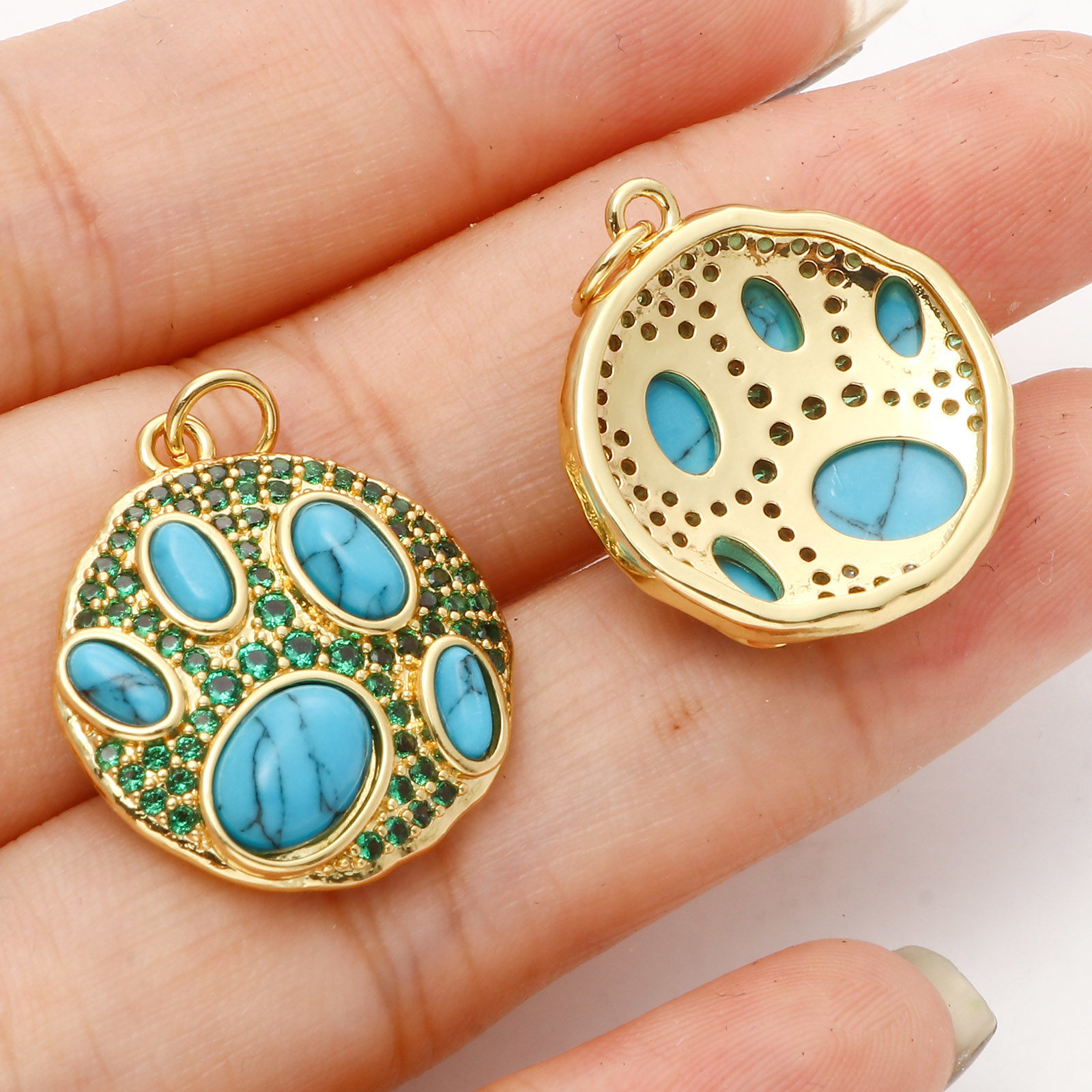 Bild von Messing Böhmischer Stil Charms 18K Echtgold plattiert Blau Rund Imitat Howlith Grün Zirkonia 25mm x 20mm, 1 Stück