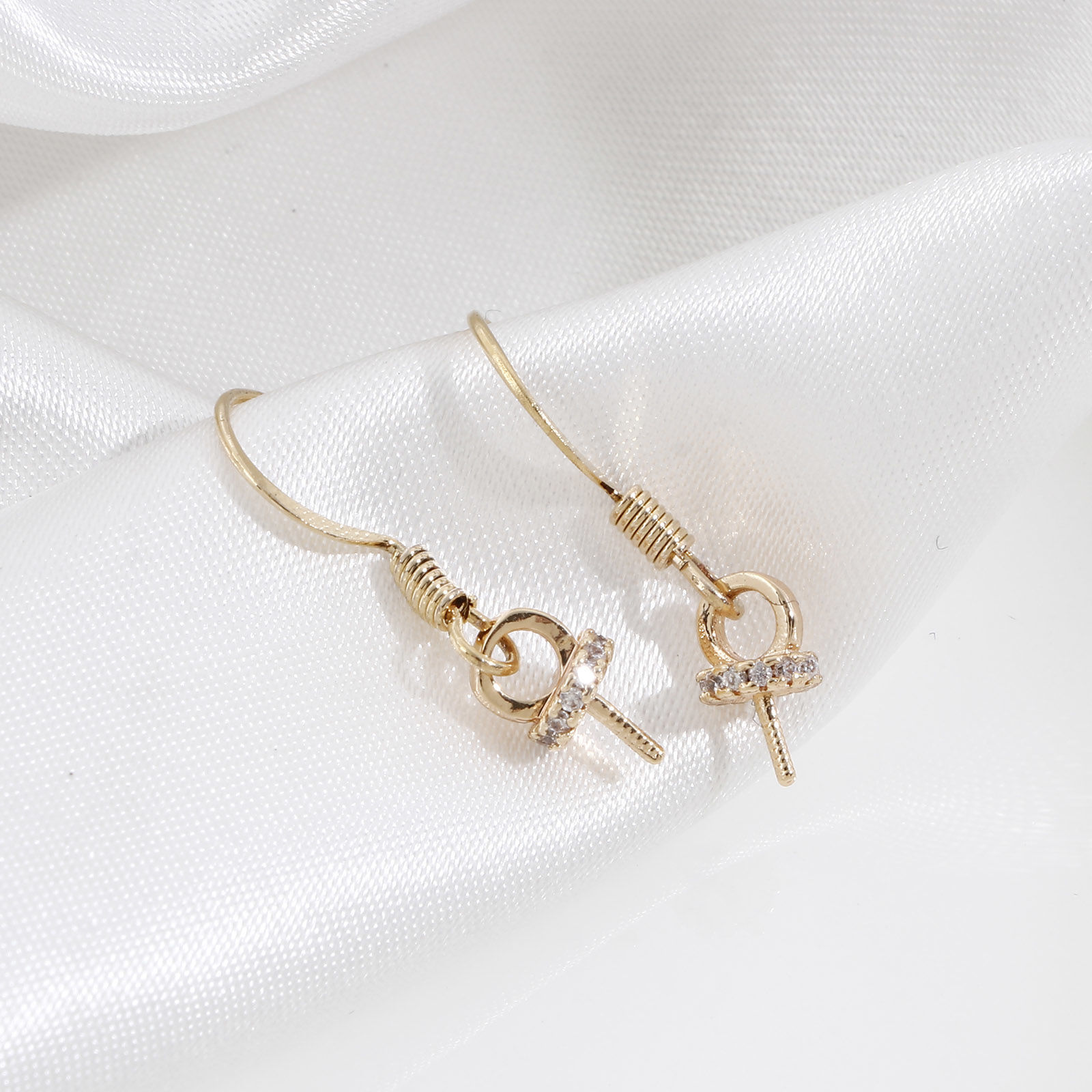 Bild von Messing Kappen Stift für Perlen 18K Echtgold plattiert Rund Micro Pave Nadelstärke: 0.8mm, Klar Zirkonia 9mm x 5mm, 2 Stück