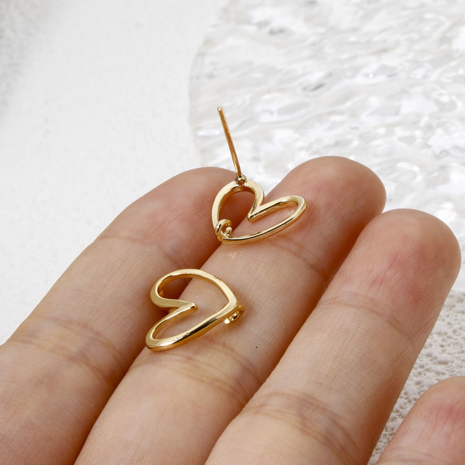 Imagen de 1 Par Respetuoso del Medio Ambiente Latón día de San Valentín Arete de Poste de Oreja con Accesorios de Conector de Bucle 18K Oro Real Chapado Corazón Hueco 13mm x 12mm, Post/ Wire Size: (21 gauge)