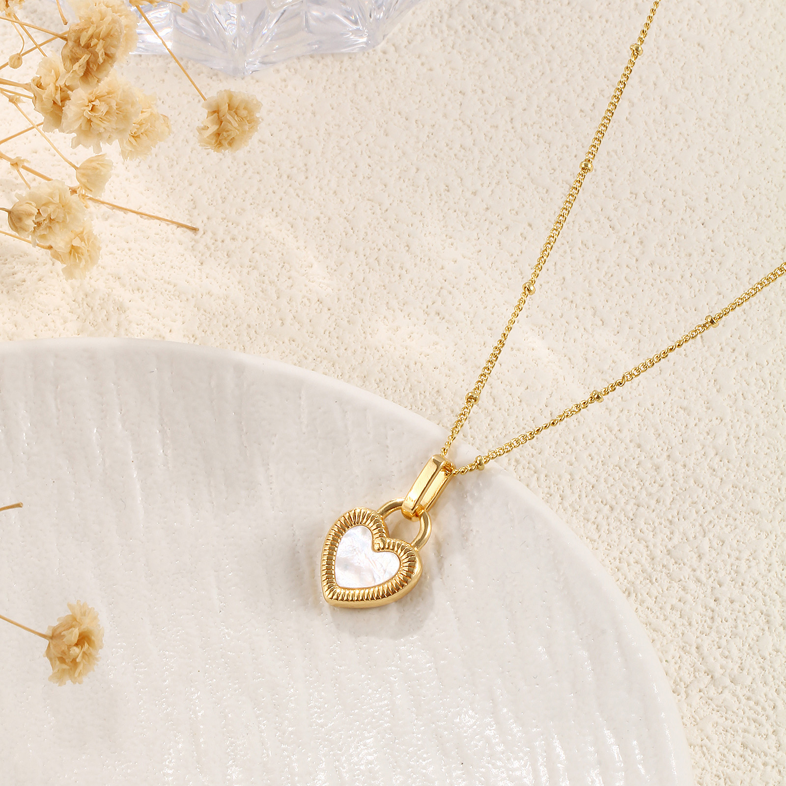 Picture of 1 Piece Eco-friendly Stylish Valentine's Day 18K Gold Plated Black & White Natural Shell & Brass Curb Link Chain Heart Double Sided Pendant Charm Necklace For Women Gift 45cm(17.7") + 5cm(2") long