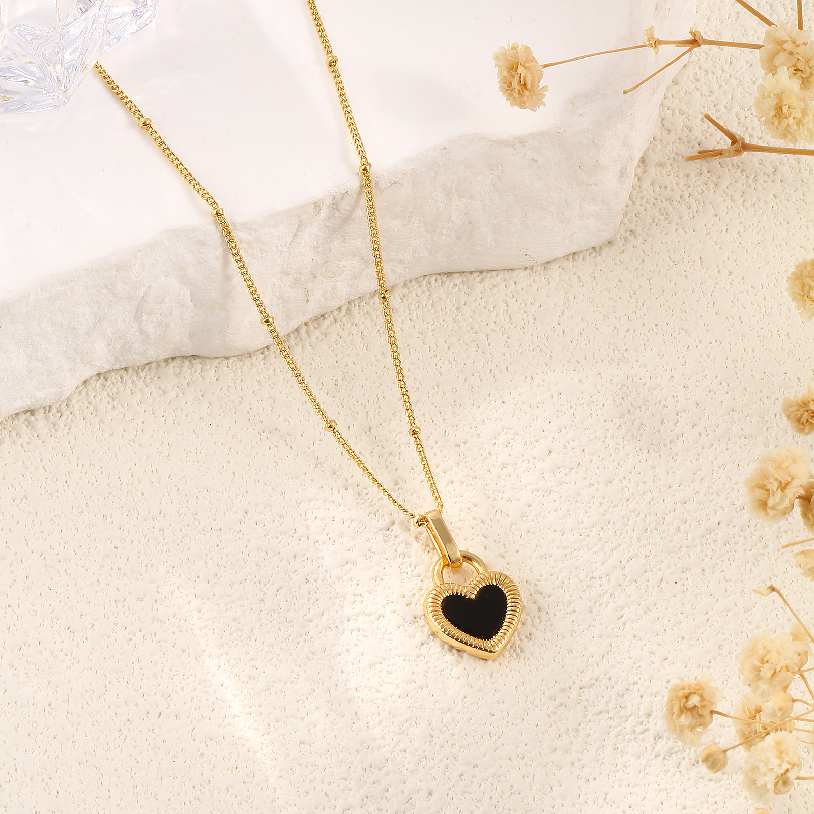 Picture of 1 Piece Eco-friendly Stylish Valentine's Day 18K Gold Plated Black & White Natural Shell & Brass Curb Link Chain Heart Double Sided Pendant Charm Necklace For Women Gift 45cm(17.7") + 5cm(2") long