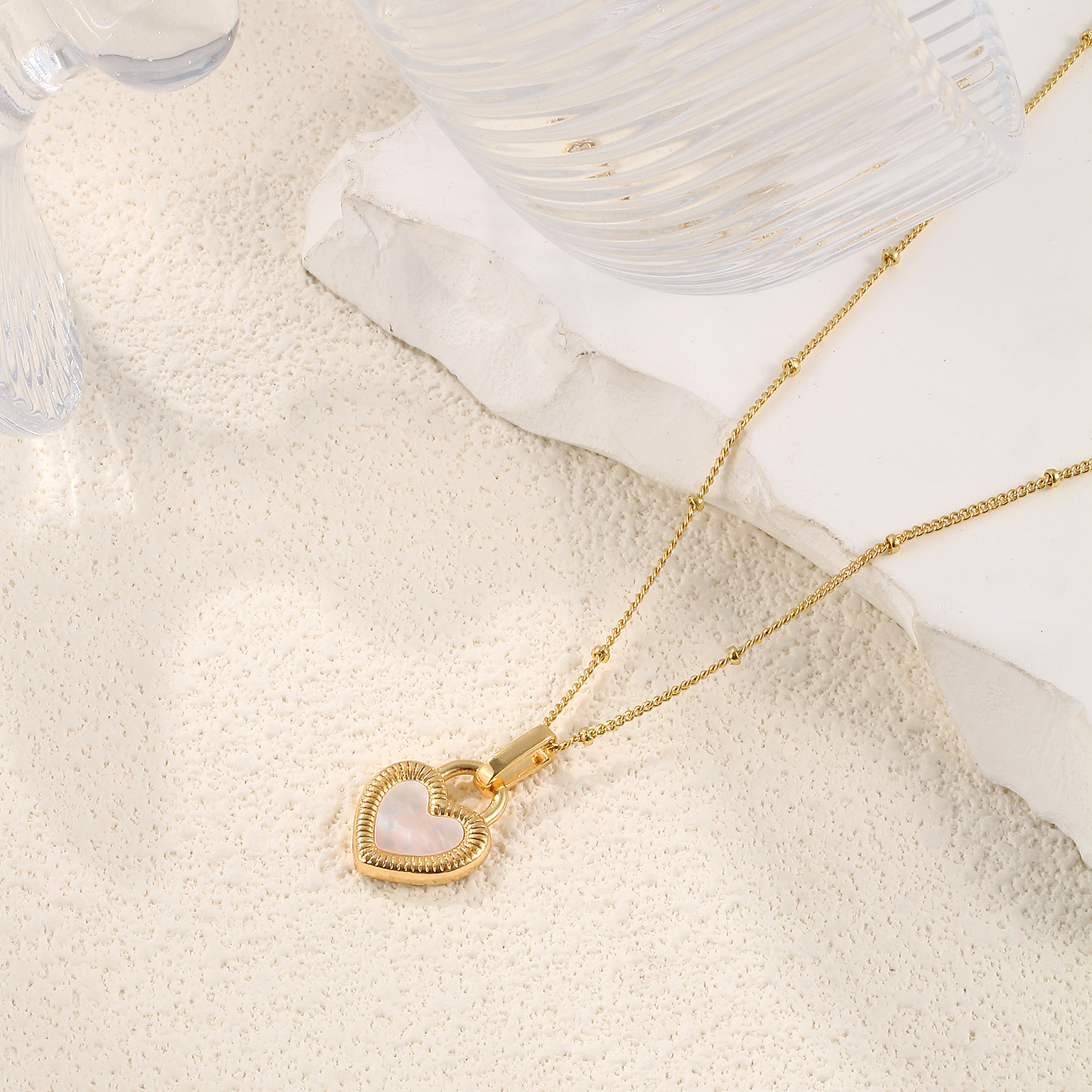 Picture of 1 Piece Eco-friendly Stylish Valentine's Day 18K Gold Plated Black & White Natural Shell & Brass Curb Link Chain Heart Double Sided Pendant Charm Necklace For Women Gift 45cm(17.7") + 5cm(2") long