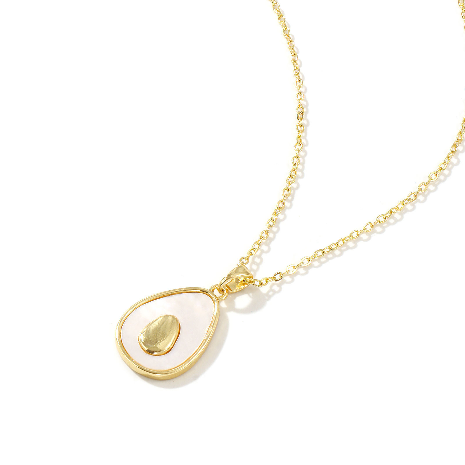 18Kリアルゴールドメッキ 小豆チェーン・あづきチェーン アボカド 果物 ペンダントネックレス、 天然シェル & 真鍮 46cm + 6cm、 女性のため、 雅びやか エレガント フローラコレクション プレゼント、 エコフレンドリー、 1 本 の画像