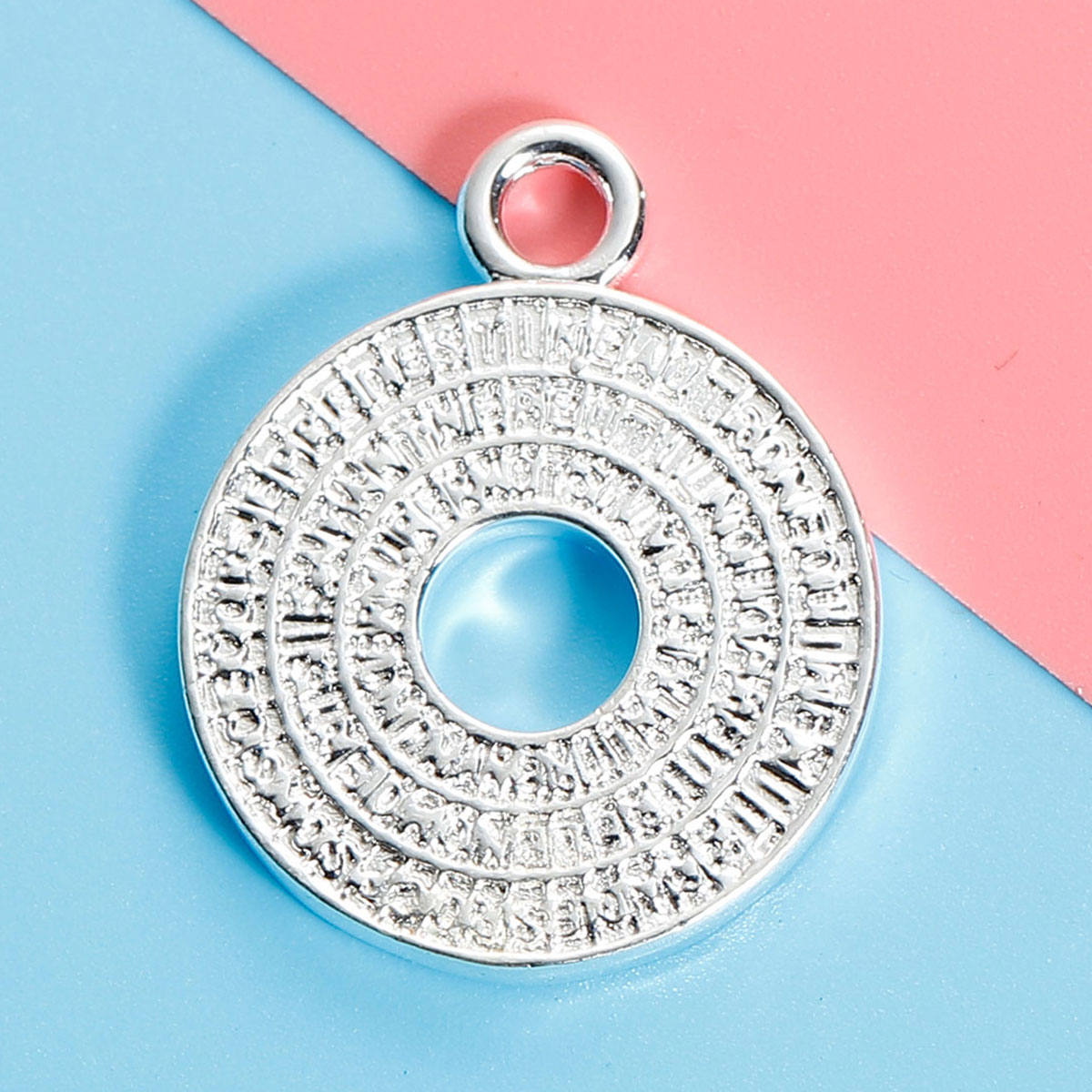 Picture of Brass Pendants Round Silver Plated Circle 32mm(1 2/8") x 26mm(1"), 1 Piece