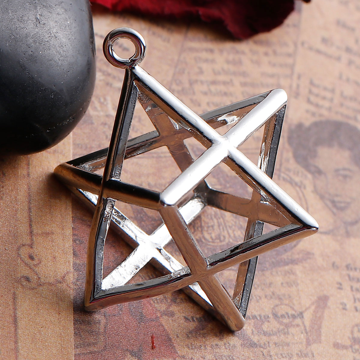 Image de Pendentifs Merkaba Méditation en Laiton Creux Argent Mat 38mm x 28mm, 1 Pièce
