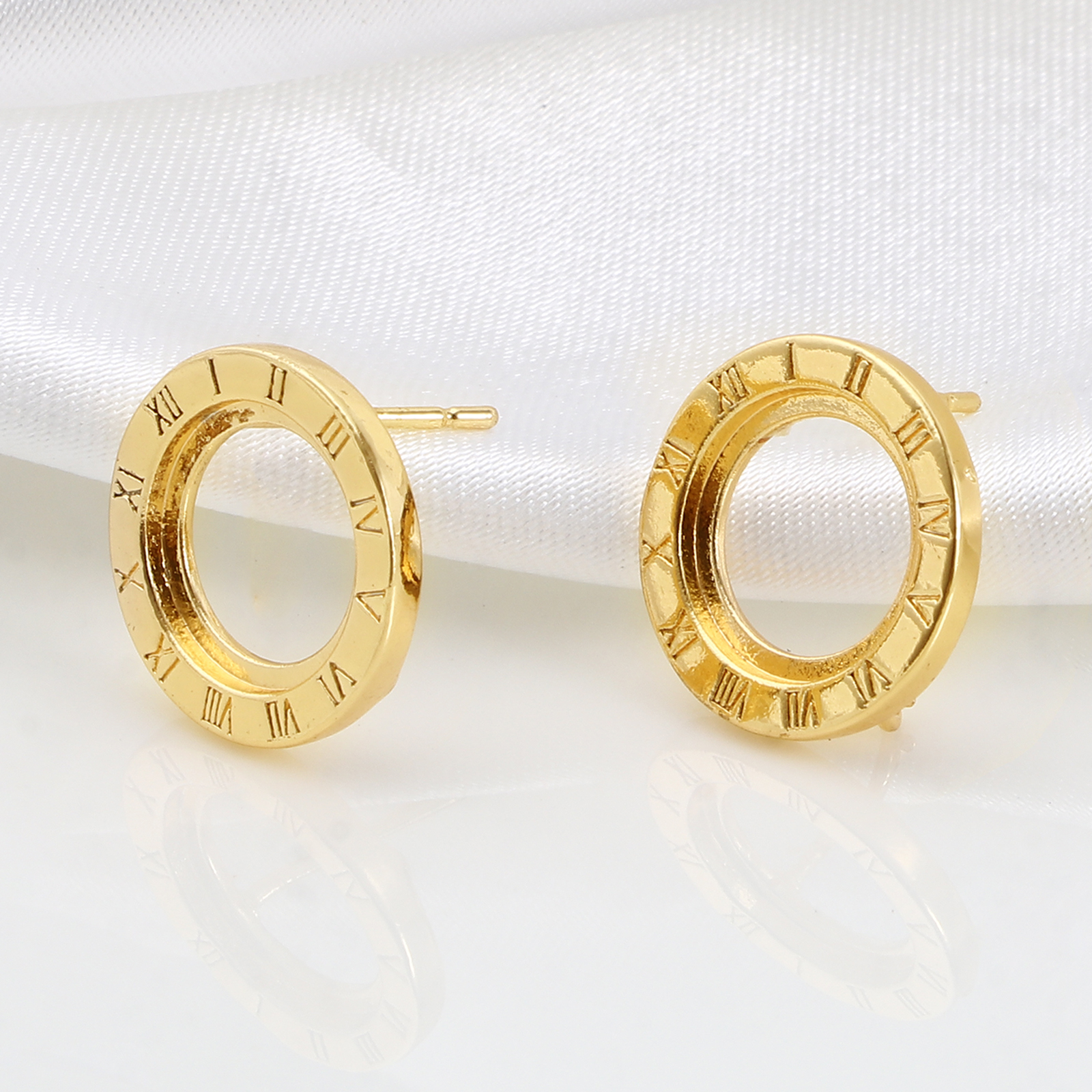 Picture of Brass Ear Post Stud Earrings 18K Real Gold Plated Round Roman Numerals W/ Loop 15mm Dia., Post/ Wire Size: (21 gauge), 2 PCs