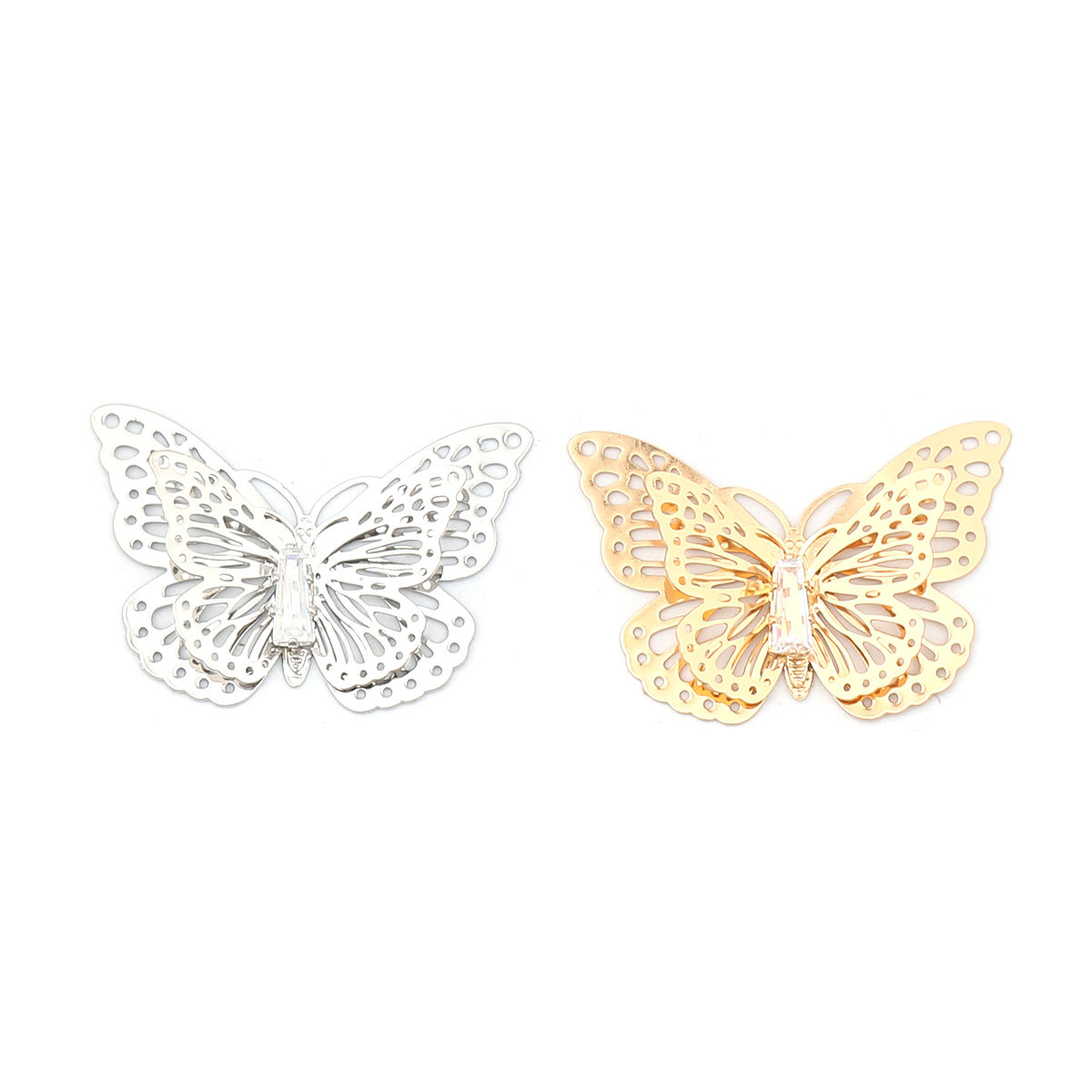 Bild von Kupfer Insekt Verbinder Schmetterling Silberfarbe Filigran Stempel Verzierung Transparent Strass 33mm x 22mm, 5 Stück