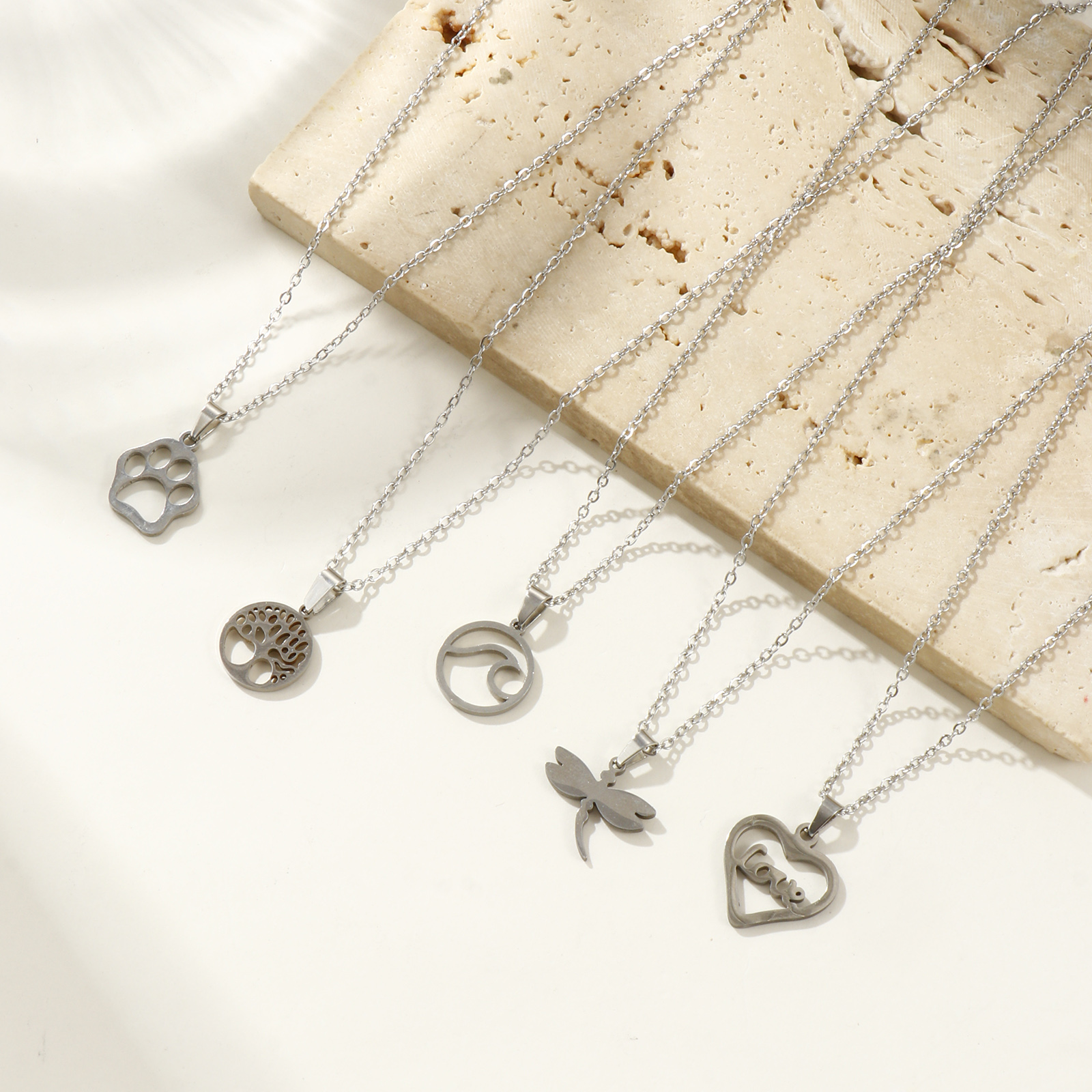 Picture of Wholesale Pendant Charm Necklace, Silver Tone Stainless Steel Link Cable Chain, Women's Stylish Gift Jewelry For Retailer, 45cm(17.7") long, 1 Piece