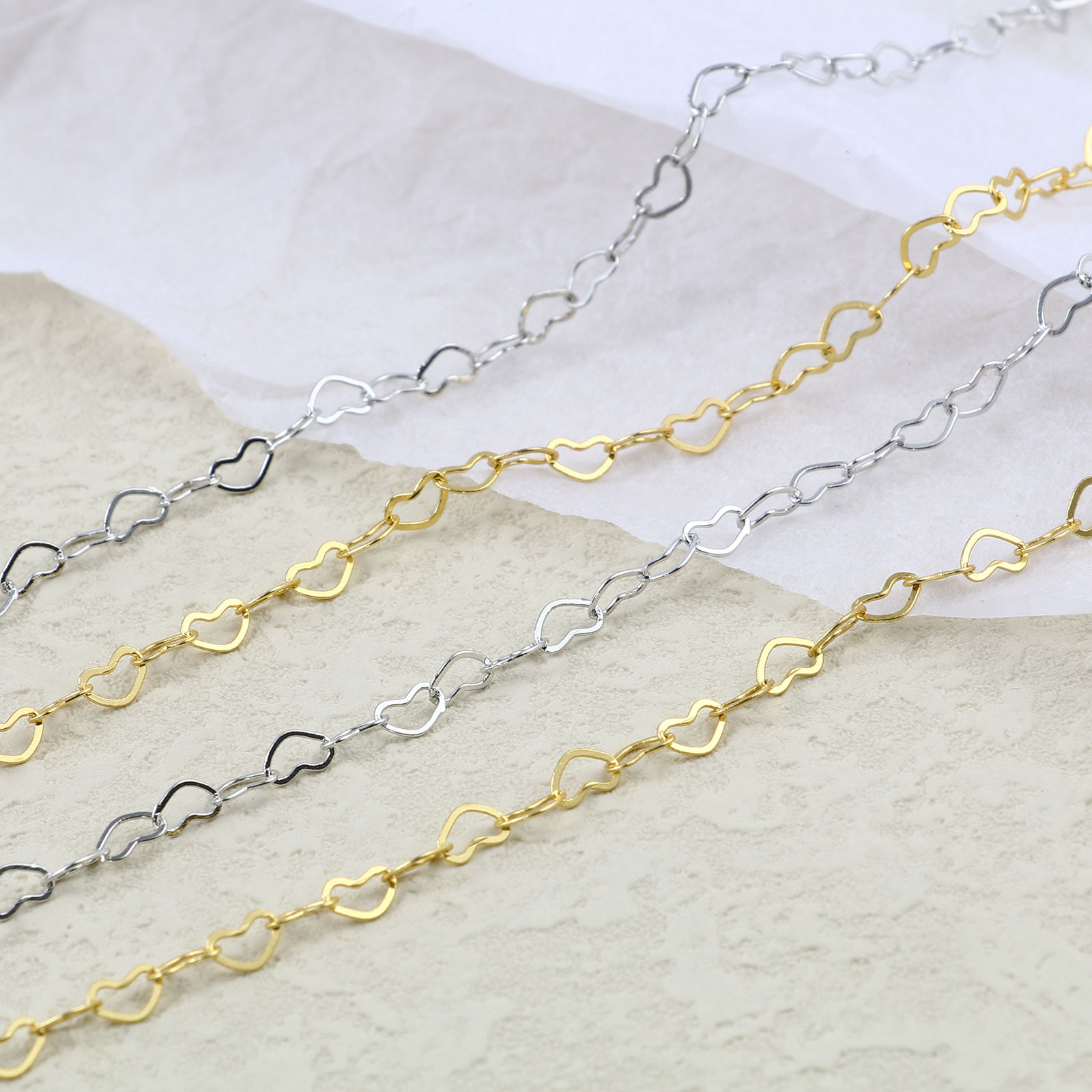 Picture of Brass Chain Findings Heart Multicolor 5x3mm, 2 M