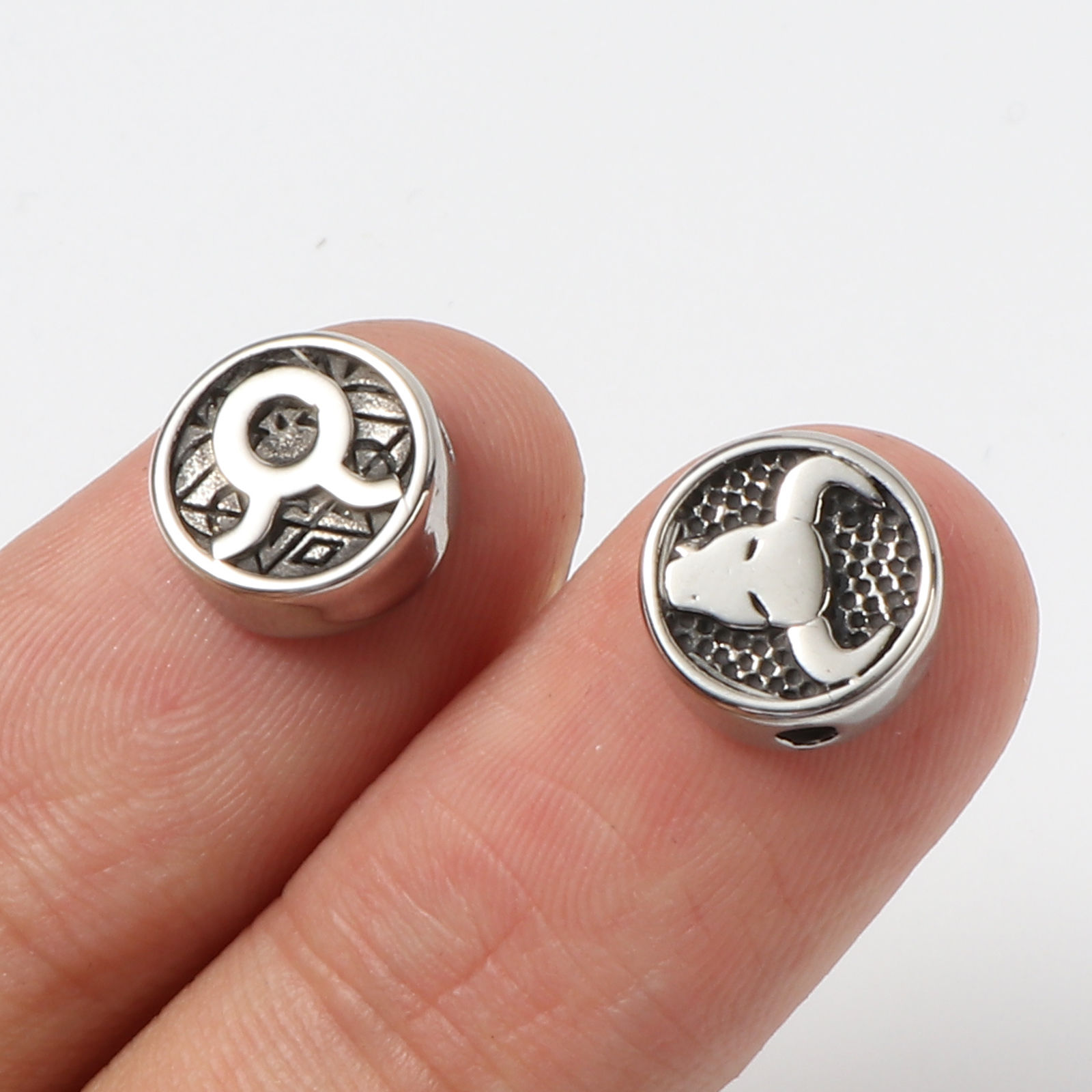 Imagen de Acero Inoxidable Cuentas Ronda Gunmetal Constelación 10mm Diámetro, Agujero: Aprox 1.8mm, 2 Unidades