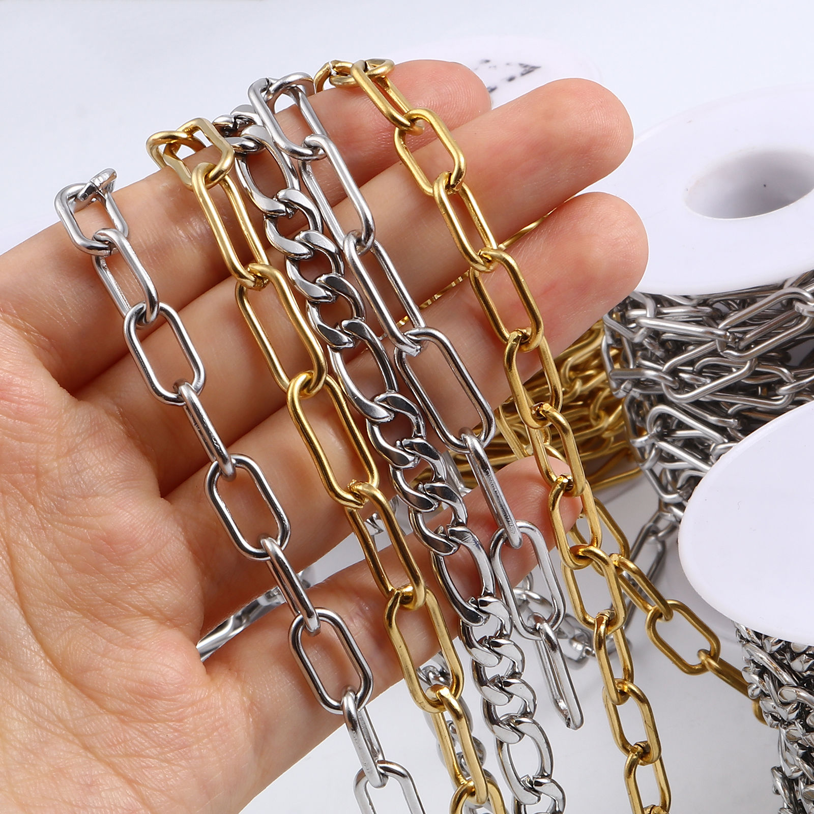 Picture of Stainless Steel Link Cable Chain Oval Multicolor 5 M