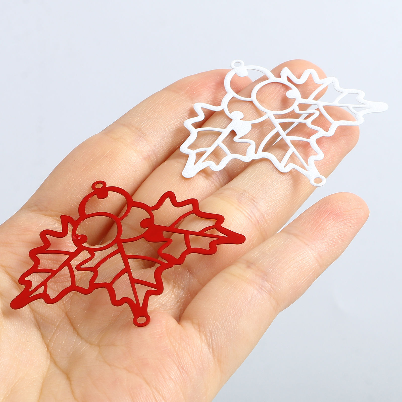 Bild von Messing Filigran Stempel Verzierung Verbinder Weihnachten Stechpalmblätter Bunt Spritzlackierung 5cm x 4.5cm, 5 Stück