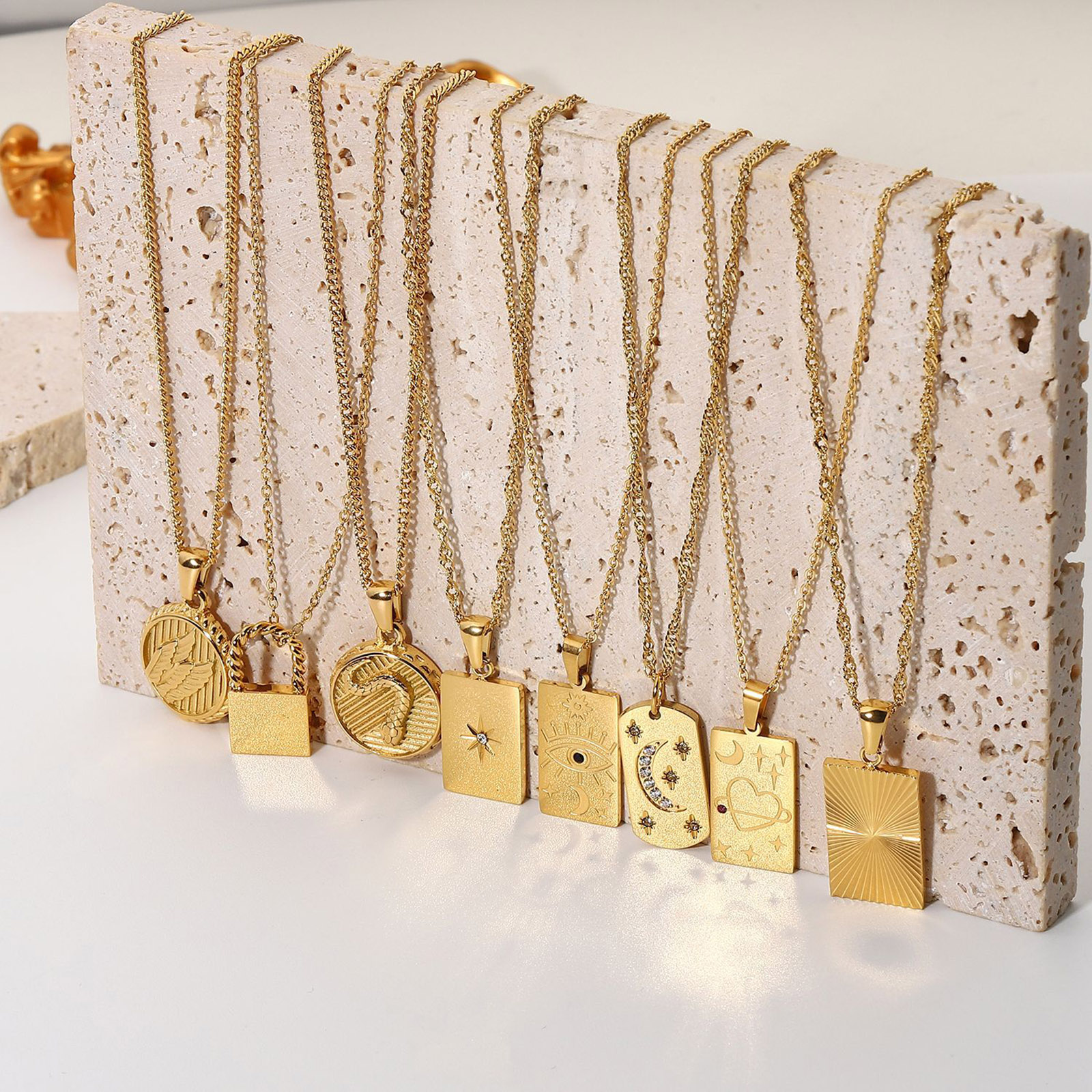 Picture of Eco-friendly Simple & Casual Stylish 18K Gold Plated 304 Stainless Steel Link Cable Chain Rectangle Pendant Necklace For Women Party