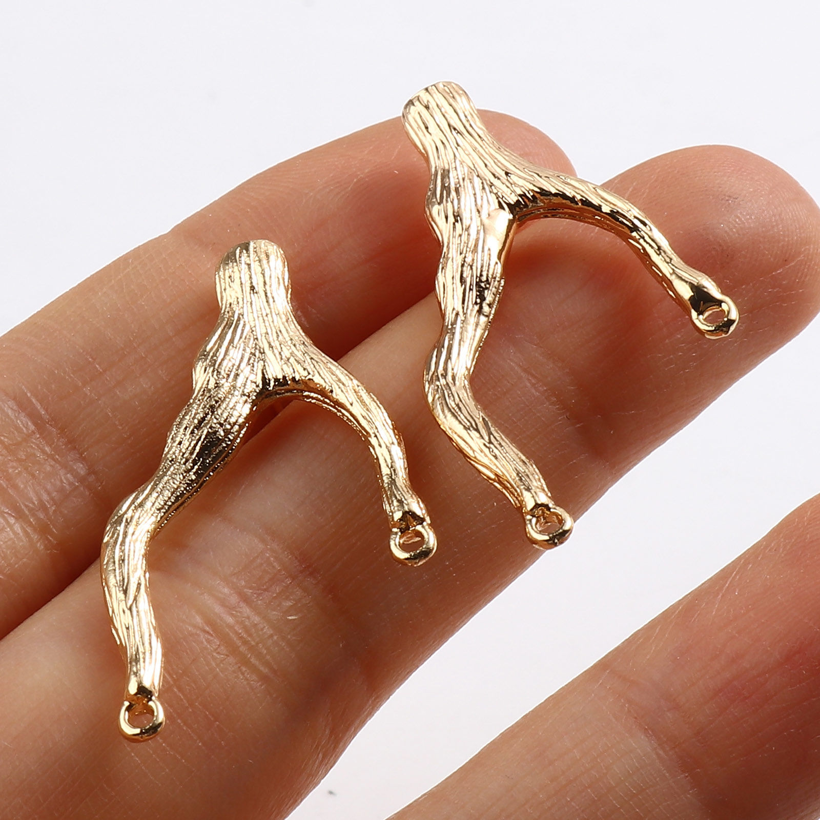 Bild von Messing Ohrring Ohrstecker 18K Echtgold plattiert Zweig 2 Stück