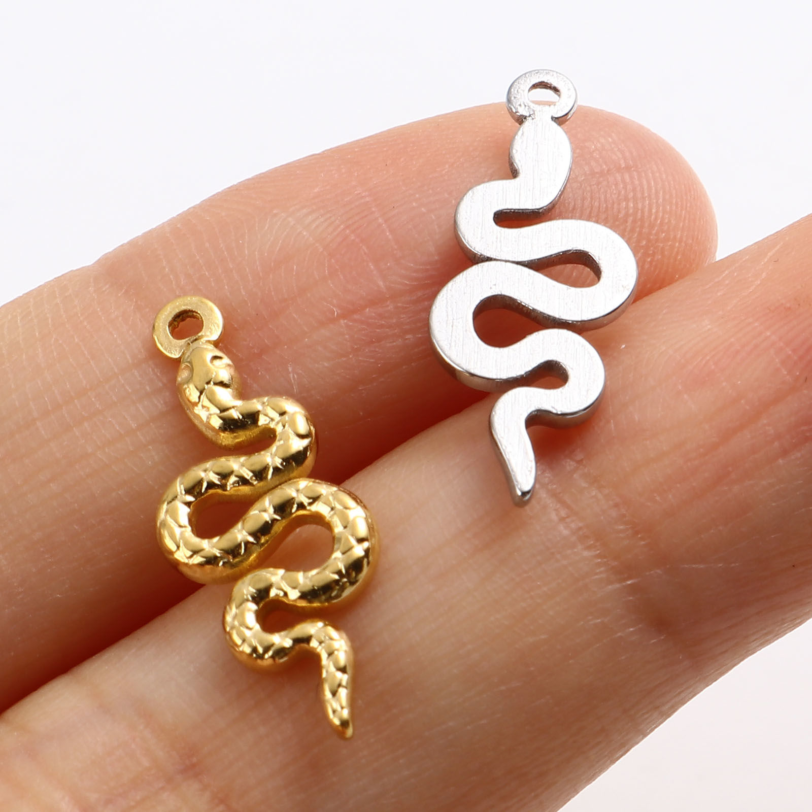Image de Breloques en Acier Inoxydable Serpent Multicolore 20mm x 8mm , 1 Pièce