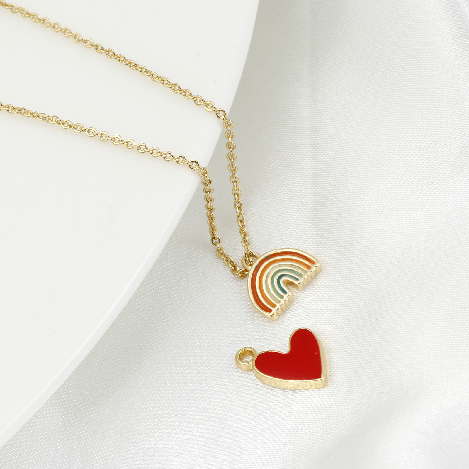 Image de Breloques en Laiton Arc-en-ciel Plaqué Or Véritable Multicolore Cœur Émail 2 Pcs