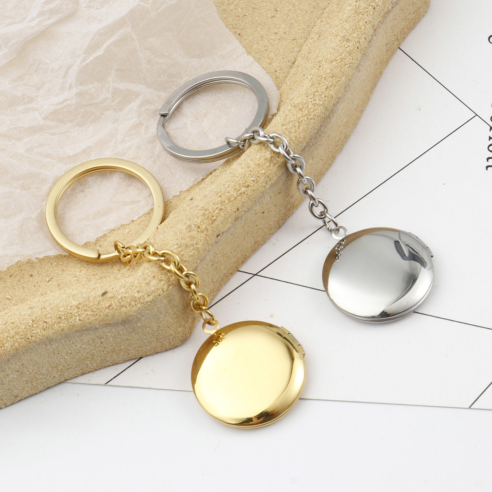 Picture of Stainless Steel Ocean Jewelry Keychain & Keyring Multicolor Round Disc Blank Stamping Tags One Side 10.8cm x 3cm, 1 Piece