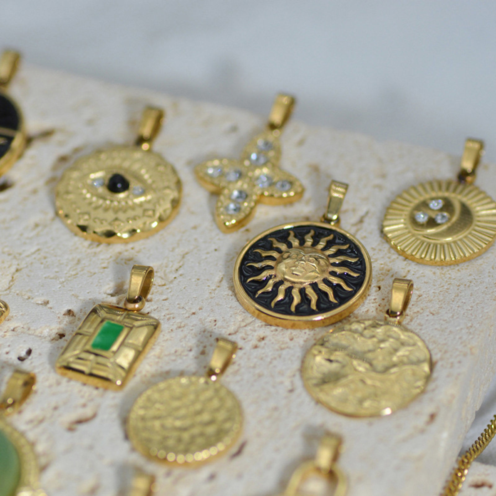 Picture of Stainless Steel Ins Style Charm Pendant Gold Plated Geometric