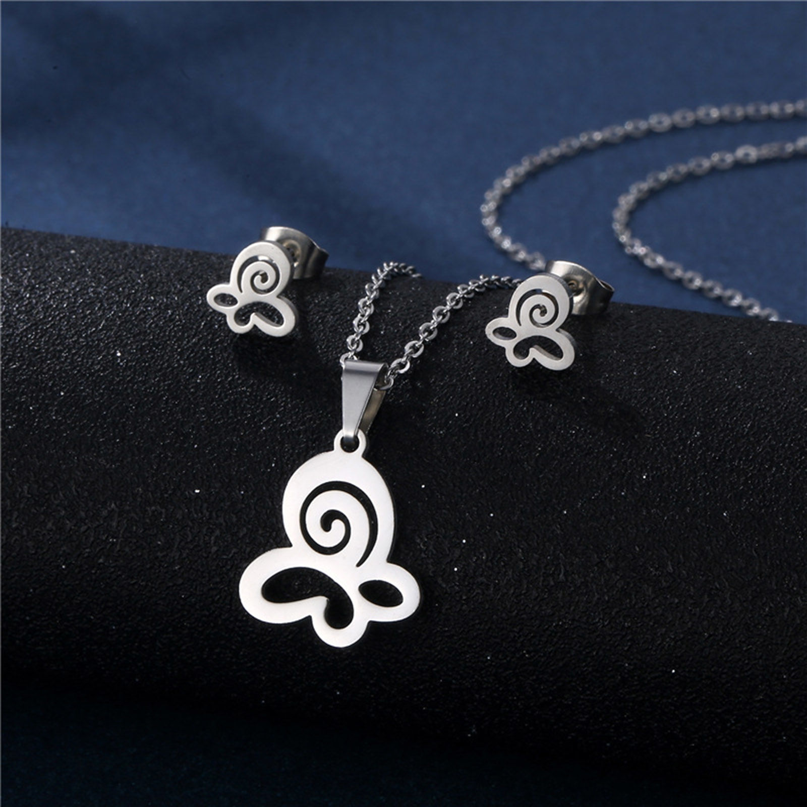 Picture of Stainless Steel Ins Style Jewelry Necklace Earrings Set Silver Tone Hollow 1 Set
