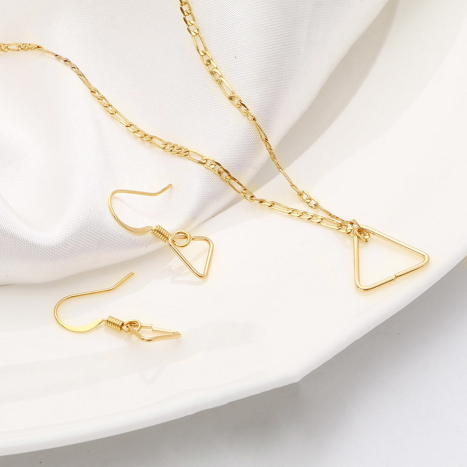 Picture of Brass Open Jump Rings Findings For Jewelry Making Real Gold Plated Triangle