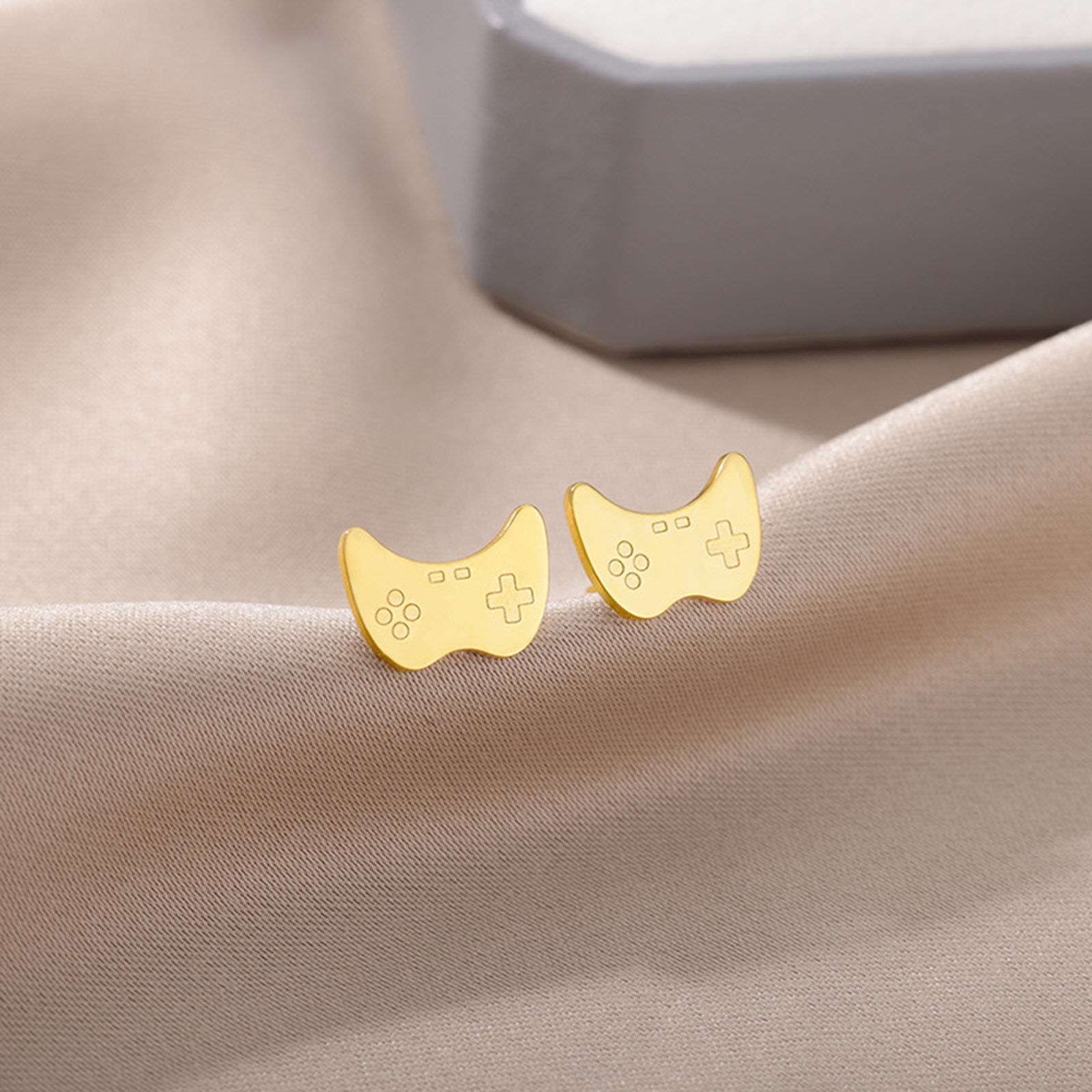 Picture of 304 Stainless Steel Stylish Ear Post Stud Earrings Multicolor 15mm Dia., 1 Piece