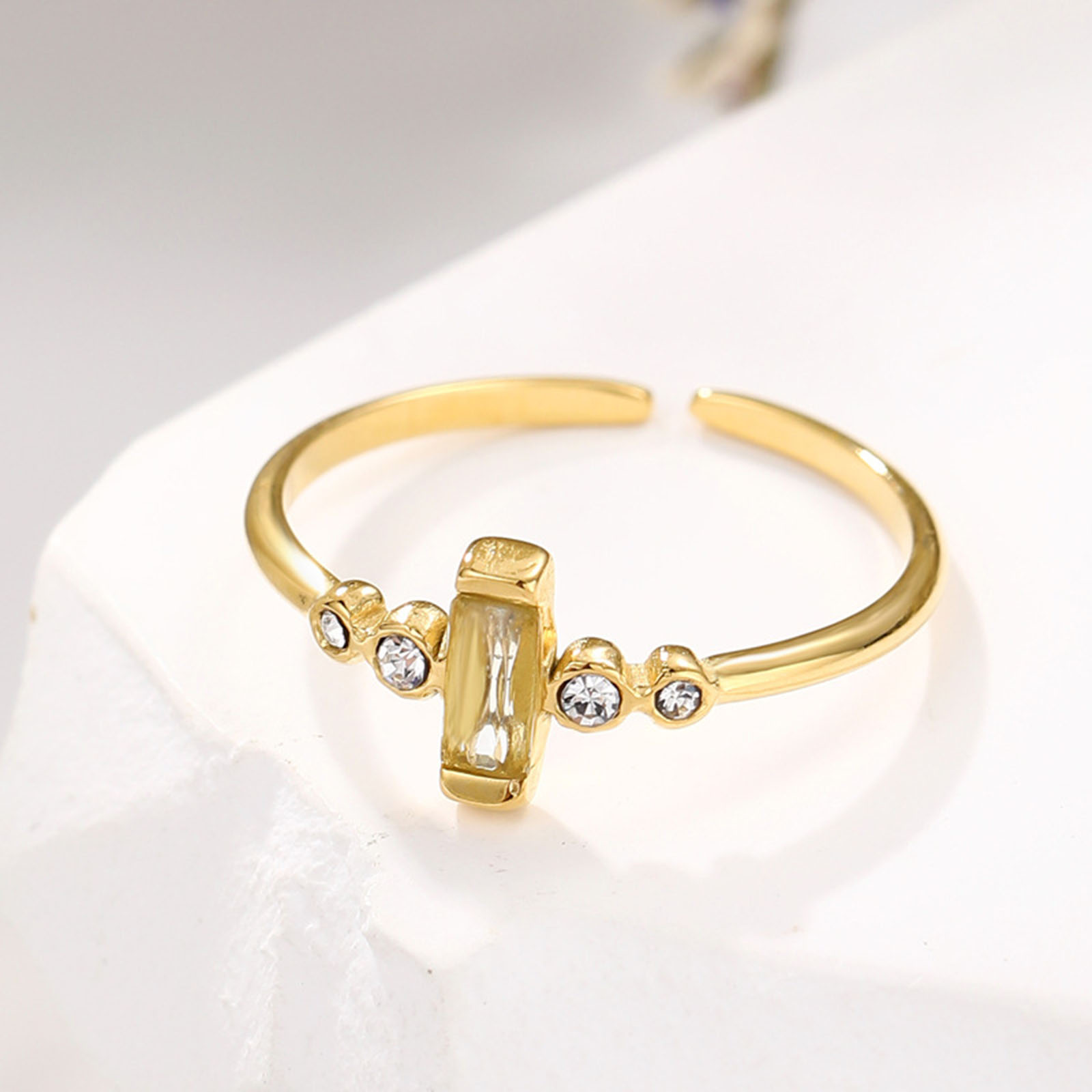 Imagen de Respetuoso del Medio Ambiente Exquisito piedra del zodíaco 14K Oro Real Chapado 304 Acero Inoxidable & Circón Artificial Abierto Ajustable Rectángulo Anillos Para Mujeres 1 Unidad
