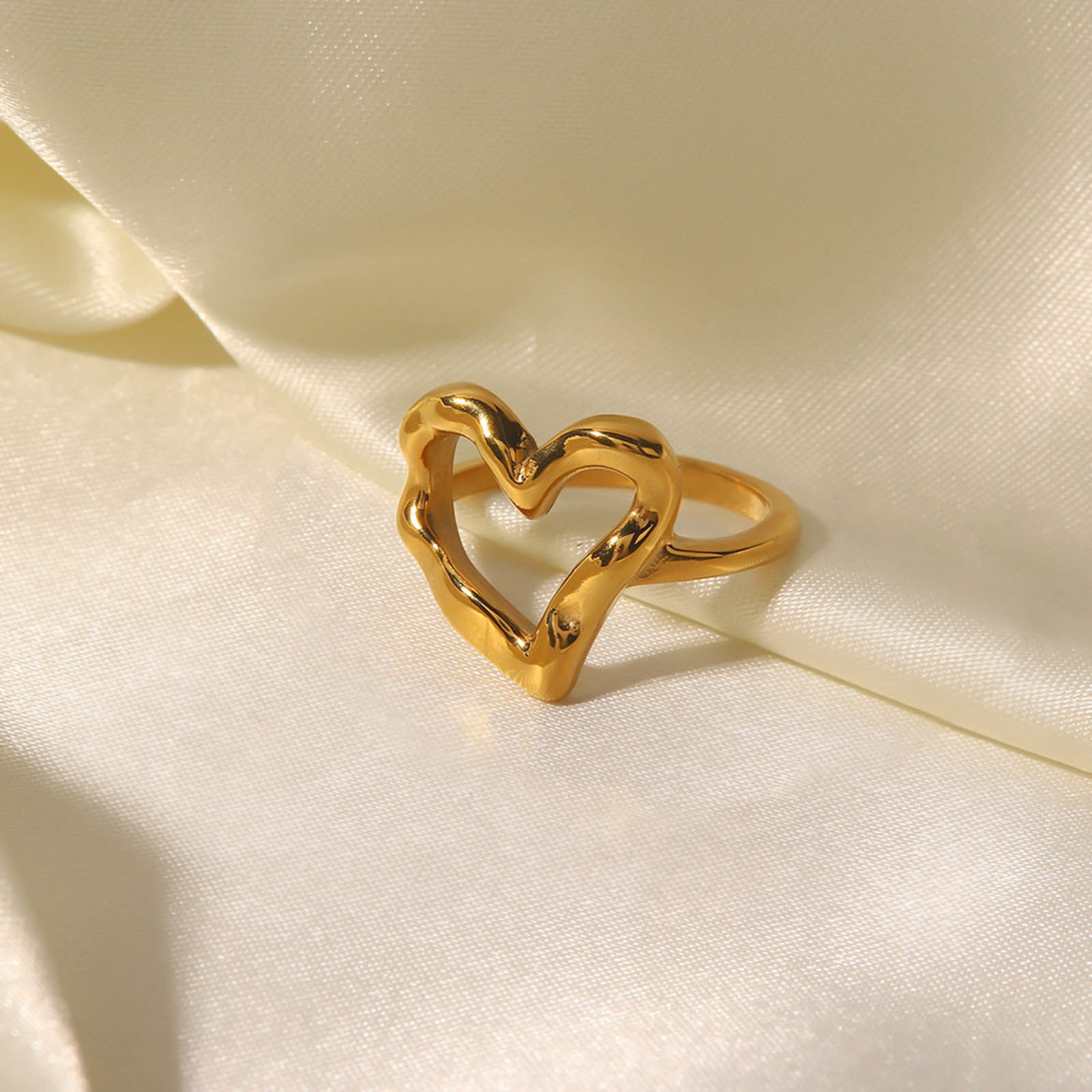 Picture of Eco-friendly Stylish Simple 18K Real Gold Plated 304 Stainless Steel Unadjustable Heart Hollow Rings For Women Valentine's Day