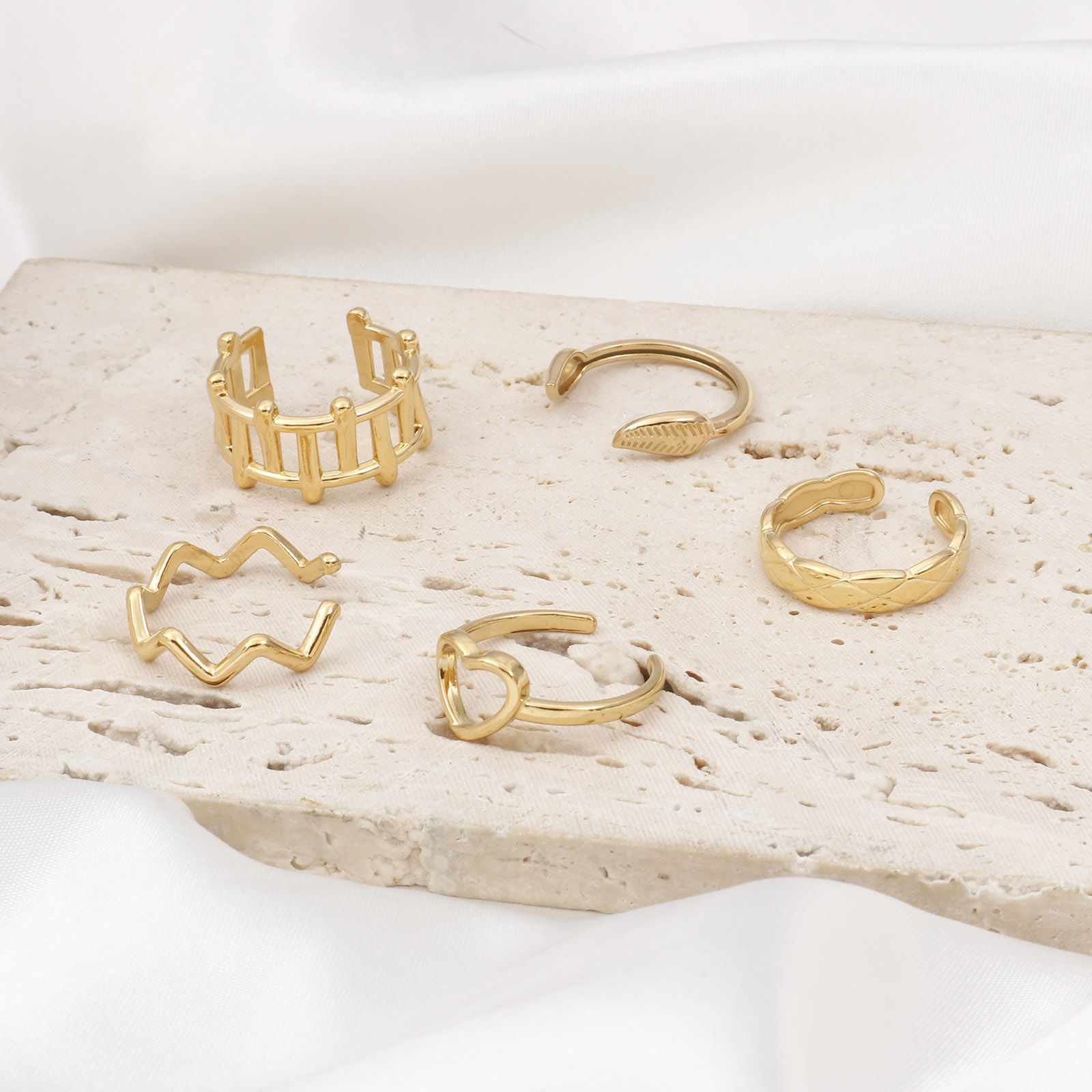 Picture of 304 Stainless Steel Stylish Open Rings Gold Plated Wave