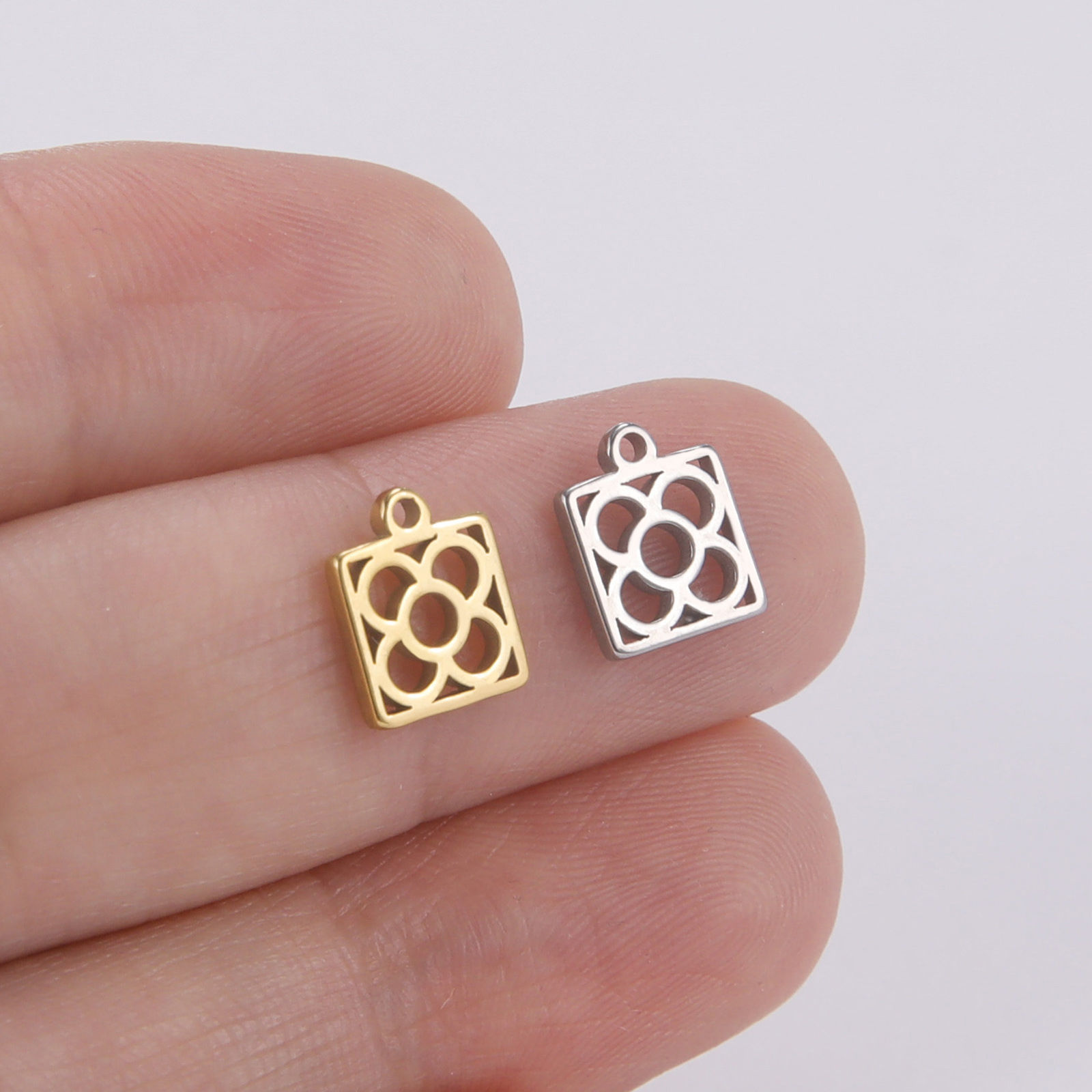 304ステンレス鋼 チャーム フラワー 花 多色 8mm x 10mm、 2 個 の画像