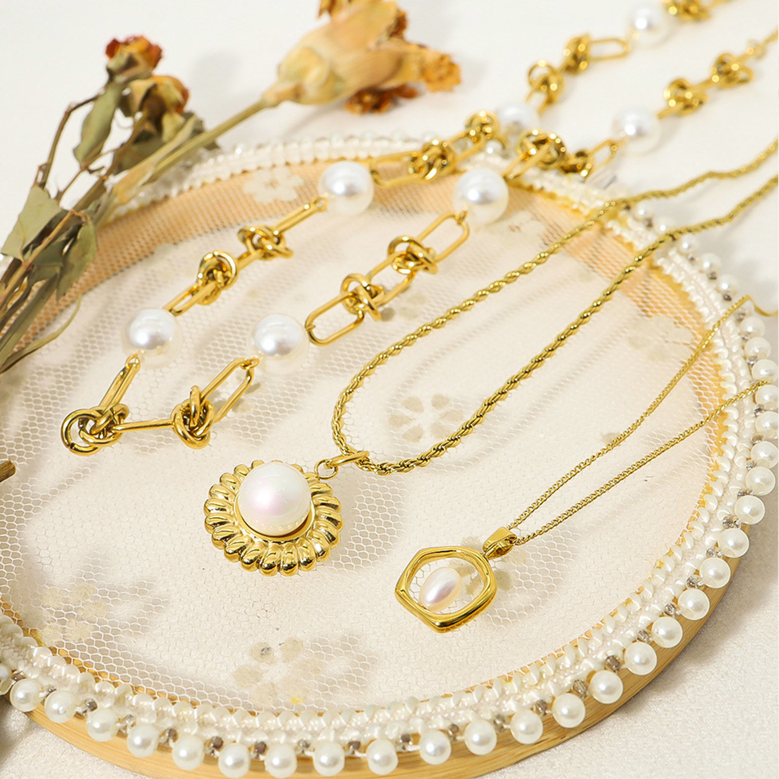 Picture of Eco-friendly 304 Stainless Steel Ins Style Link Chain Necklace 18K Gold Plated Imitation Pearl 1 Piece