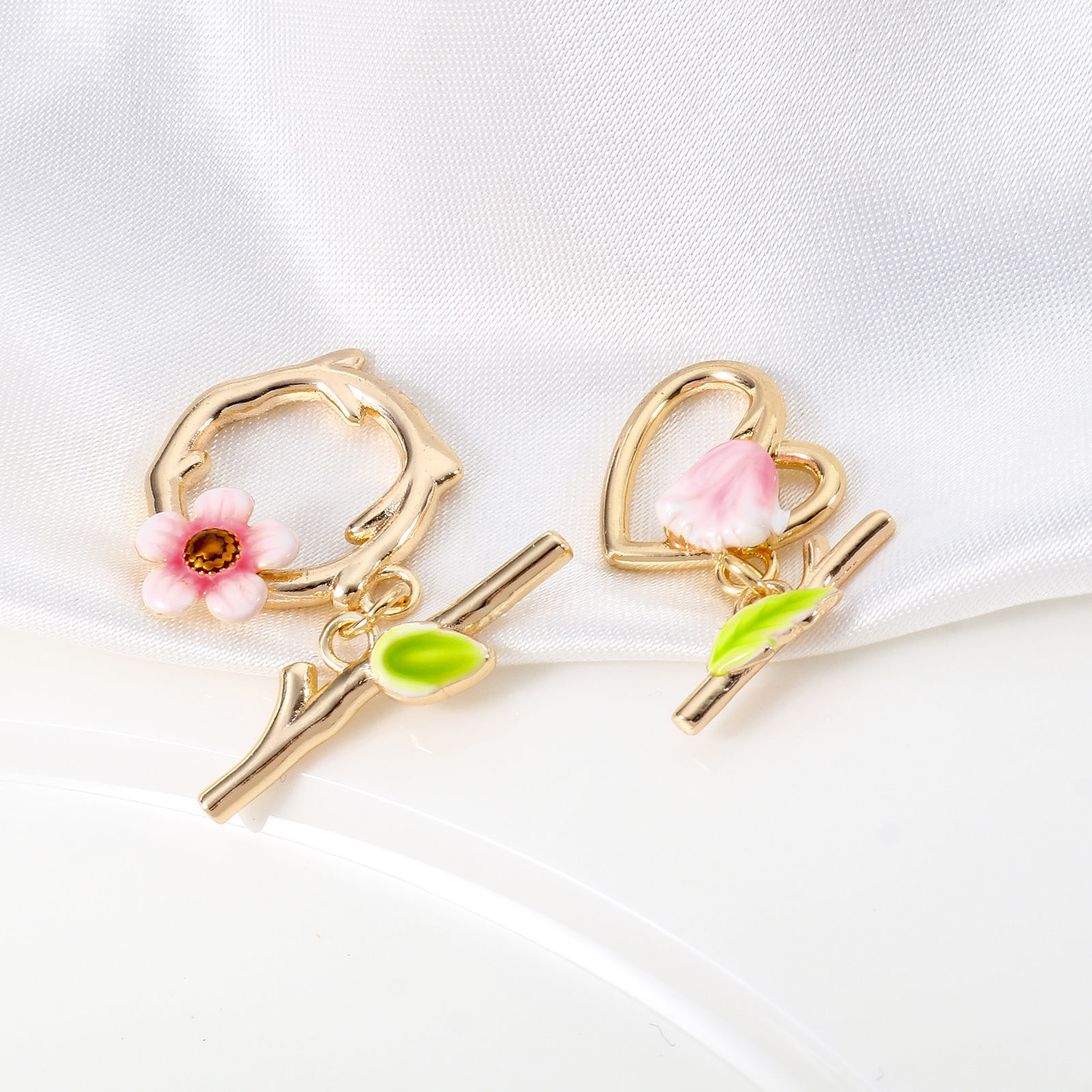 Picture of Brass Toggle Clasps Flower Leaves 18K Real Gold Plated Enamel