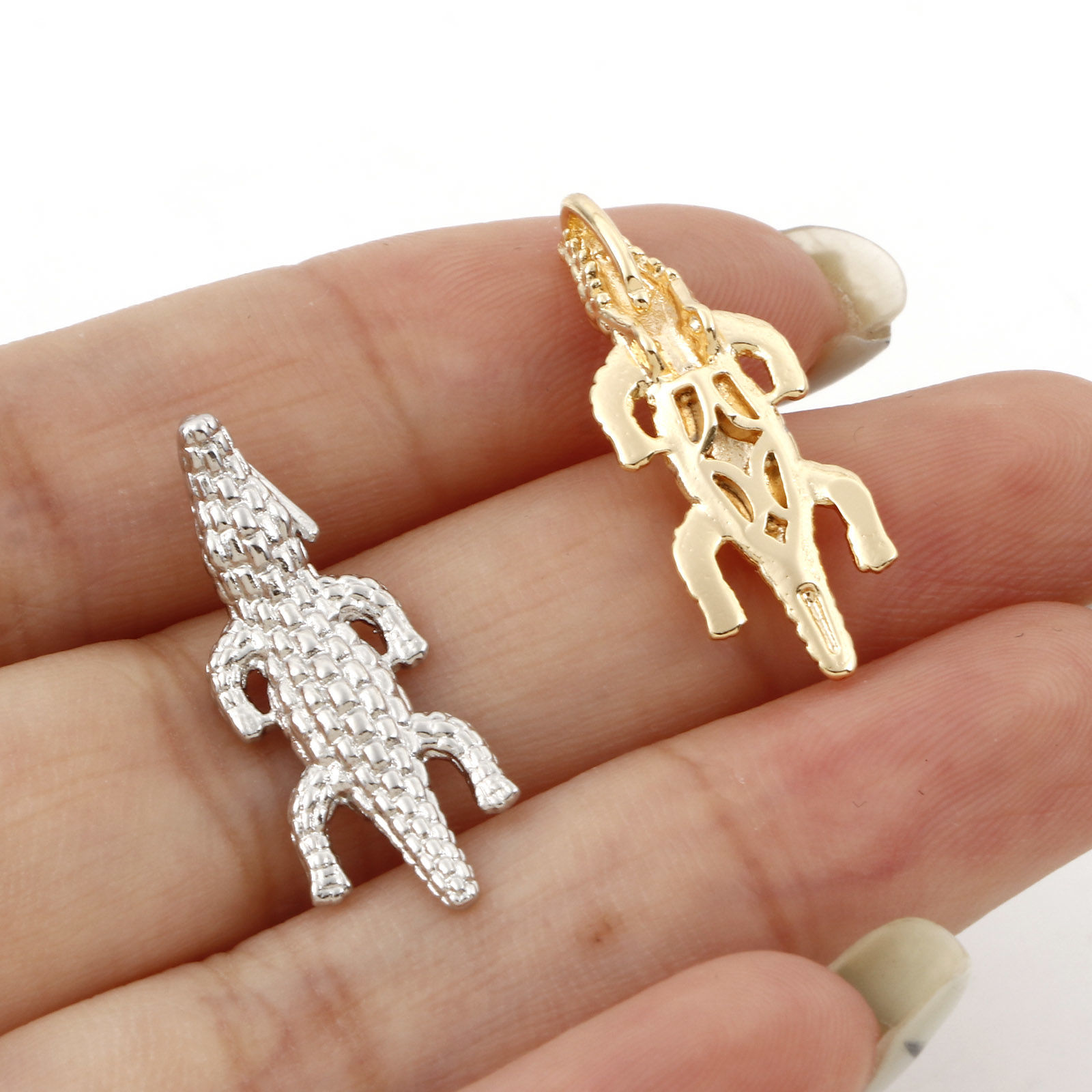 Picture of Brass Charms Real Gold Plated Crocodile Animal 3D 20mm x 20mm