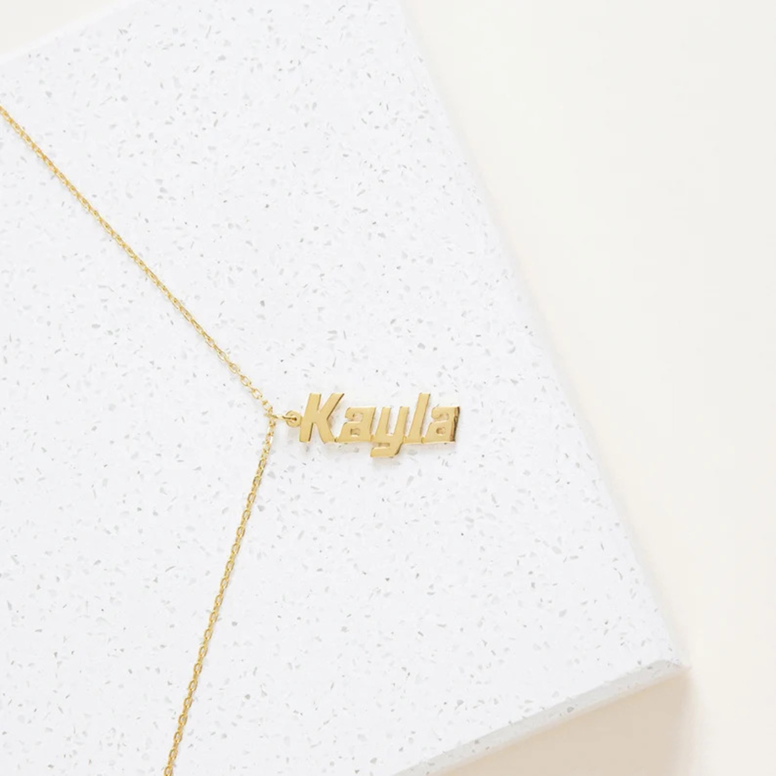 Imagen de 1 Unidad Acero Inoxidable Collar con Nombre Personalizado Colgante con Letra Personalizada Multicolor
