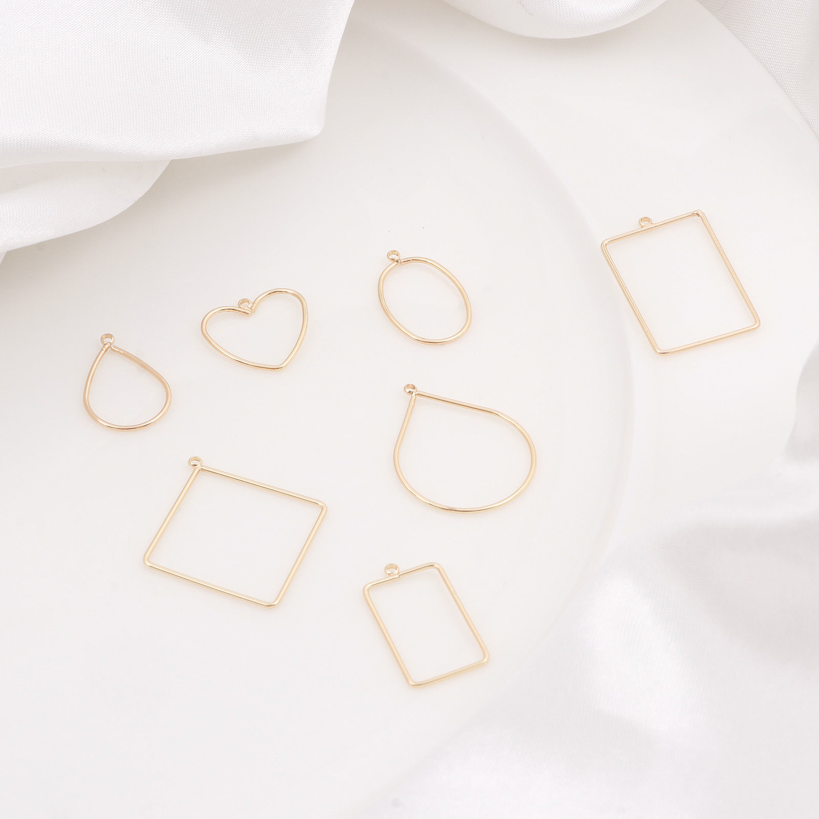 Image de Breloques en Laiton Cœur Plaqué Or Véritable 18K Ovale 5 Pcs