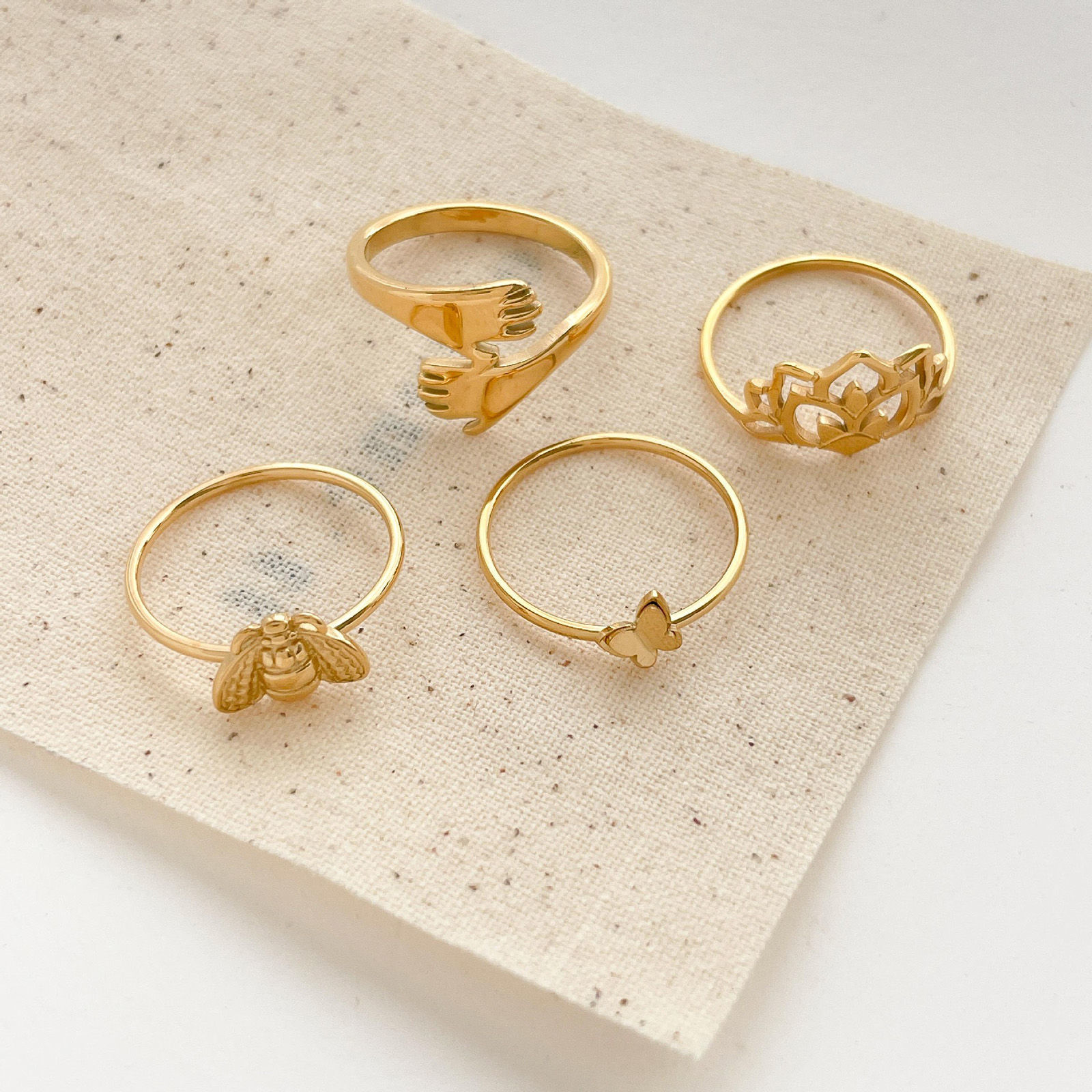 Immagine di Placcatura Sottovuoto Ecologica Semplice & Casual Insetto 18K Vero Oro Placcato 304 Acciaio Inossidabile Non Regolabile Farfalla Ape Anello Per Donne Festa 1 Pz