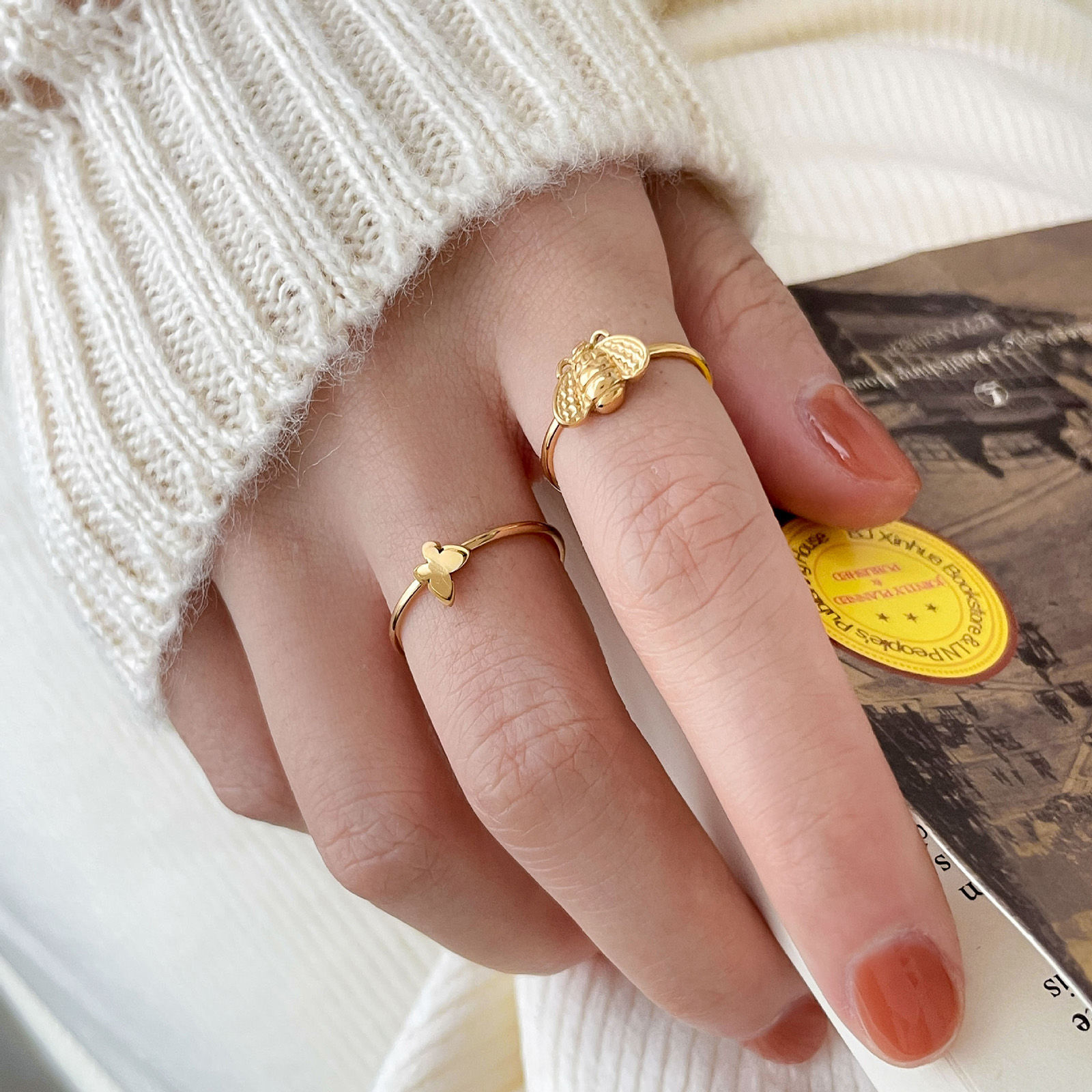 Immagine di Placcatura Sottovuoto Ecologica Semplice & Casual Insetto 18K Vero Oro Placcato 304 Acciaio Inossidabile Non Regolabile Farfalla Ape Anello Per Donne Festa 1 Pz