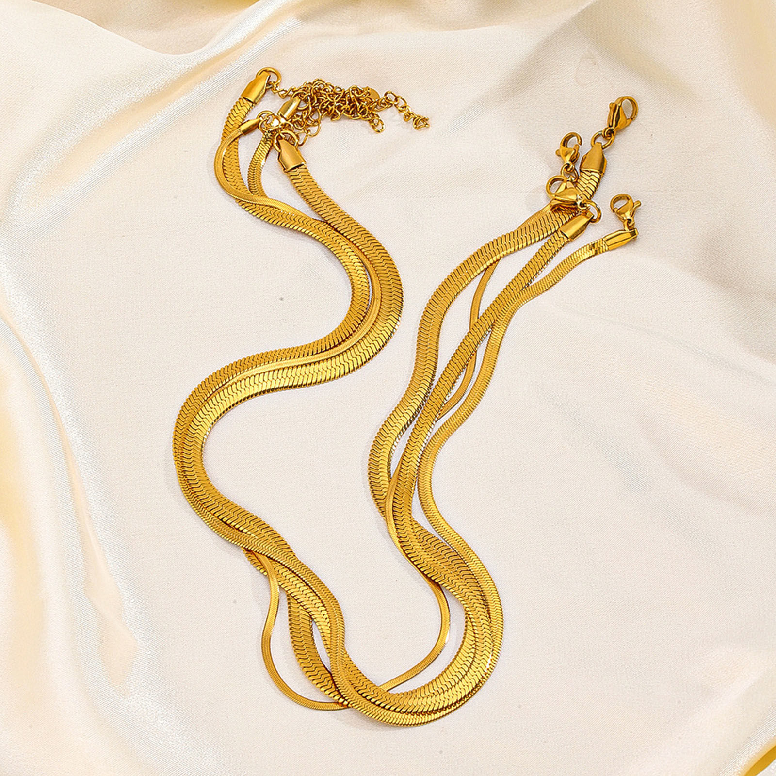 Bild von Umweltfreundliche Vakuumbeschichtung Stilvoll Einfach 18K Gold plattiert 304 Edelstahl Schlangenkette Kette Choker Halskette Für Frauen Party 1 Strang