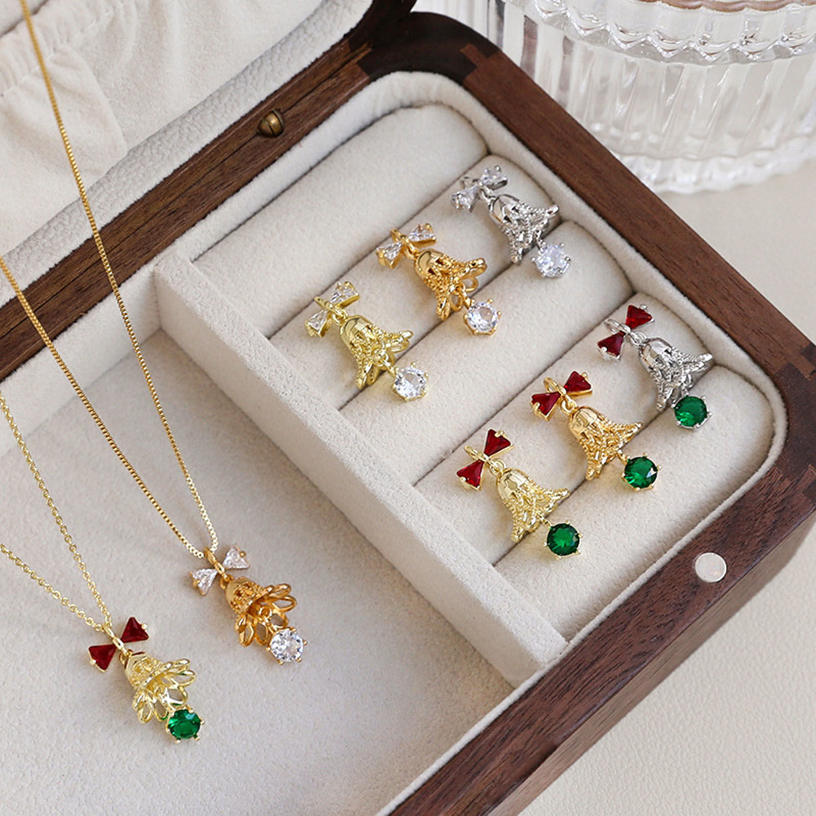 Imagen de Latón Navidad Colgantes Charms Multicolor Campana 3D Multicolor Circón Artificial 25mm x 12mm, 2 Unidades