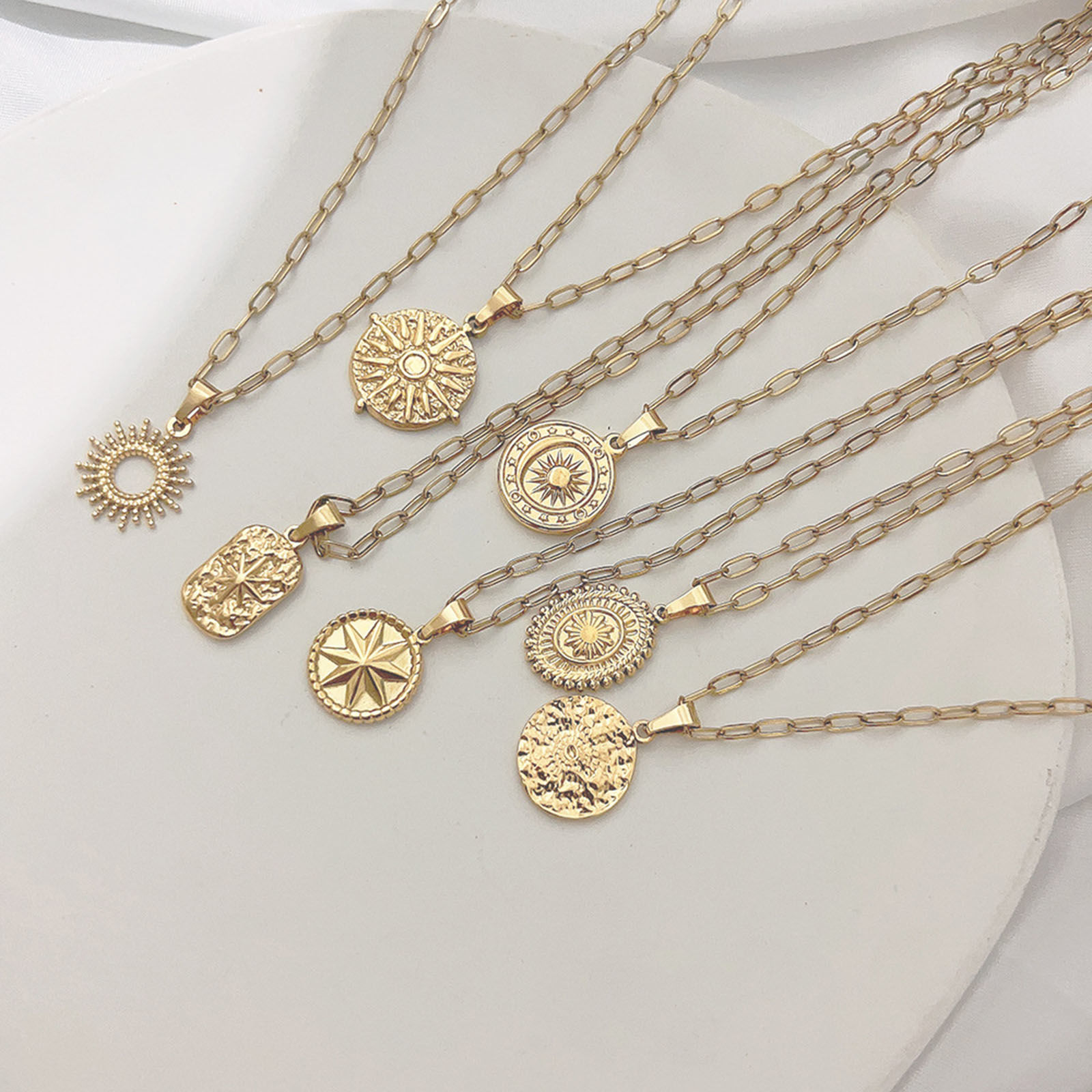 Picture of Eco-friendly Vacuum Plating Stylish Galaxy 18K Gold Plated 304 Stainless Steel Link Cable Chain Sun Star Pendant Necklace For Women