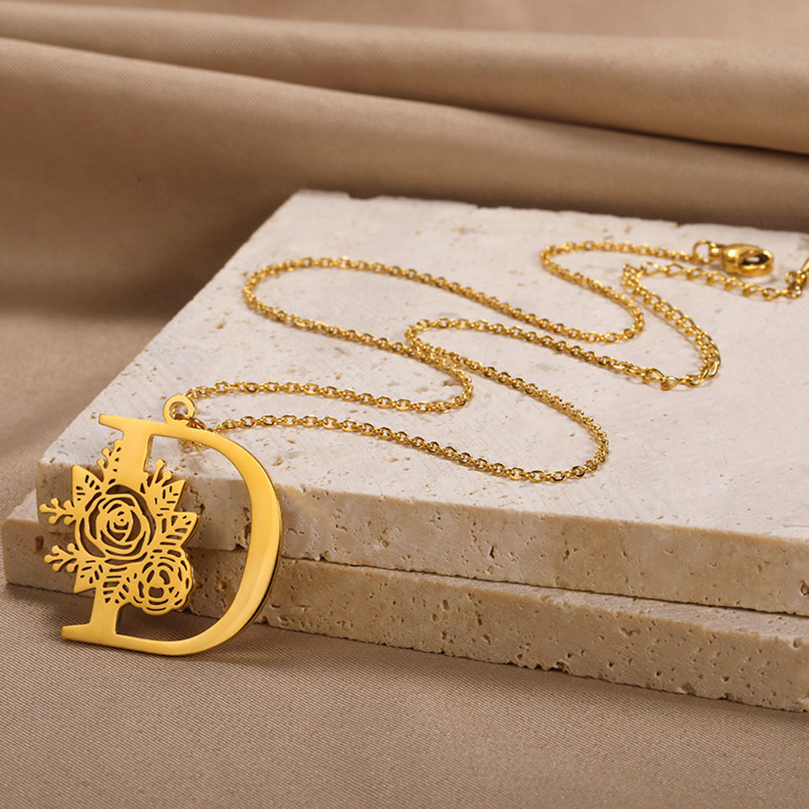 Immagine di 304 Acciaio Inossidabile Rollo Catena Collana Colore Oro 18K Lettera Rosa Filigrana 38cm Lunghezza, 1 Pz