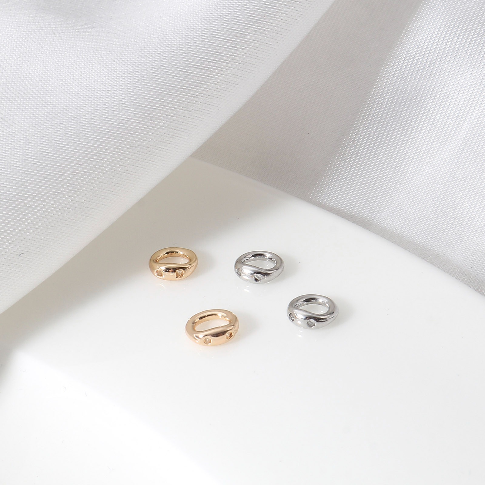Picture of Brass Wire Protectors Round Real Gold Plated 5.2mm x 5mm