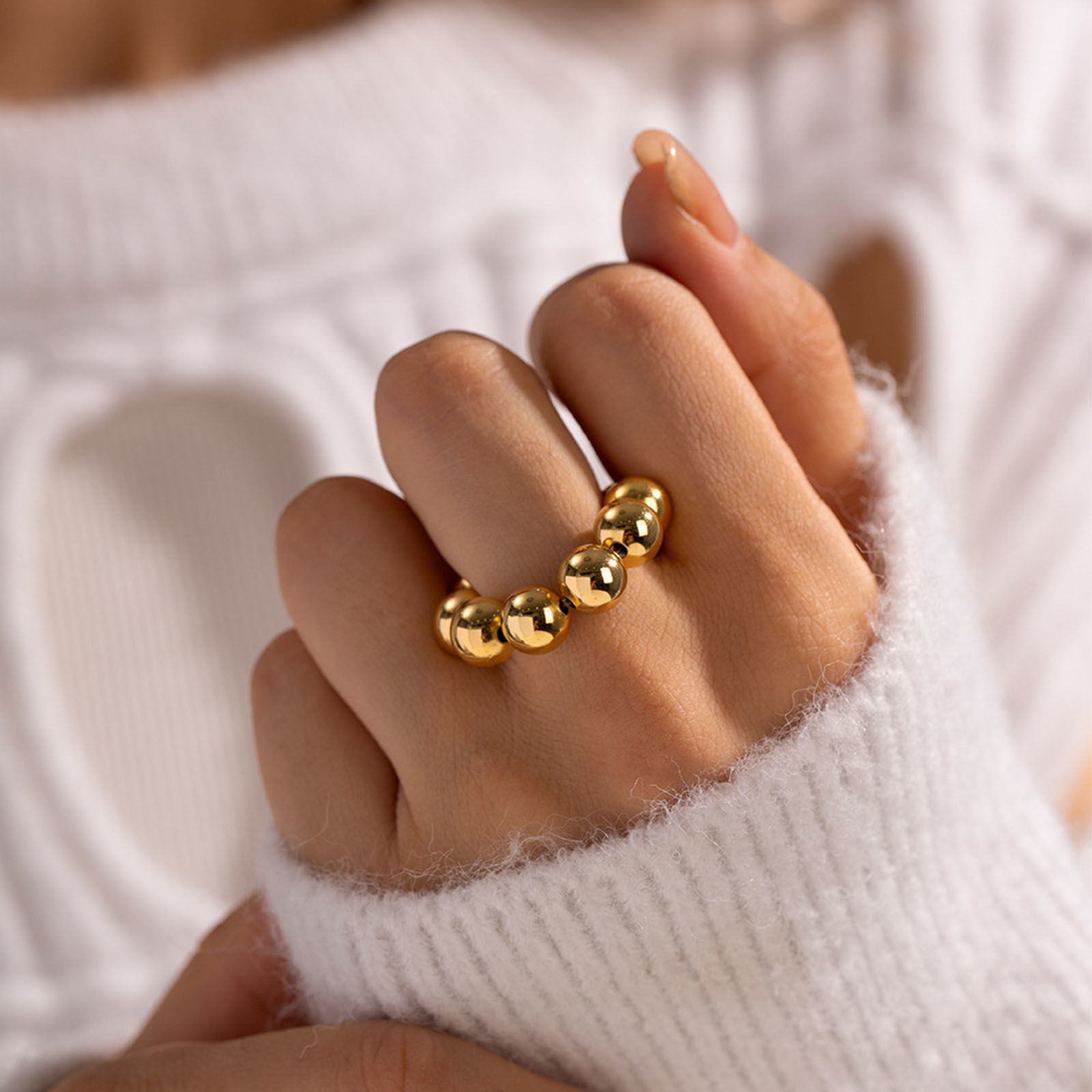 Immagine di Placcatura Sottovuoto Ecologica Elegante Semplice 18K Vero Oro Placcato Rame Elastico Palla Anelli di Perline Per Donne 1 Pz