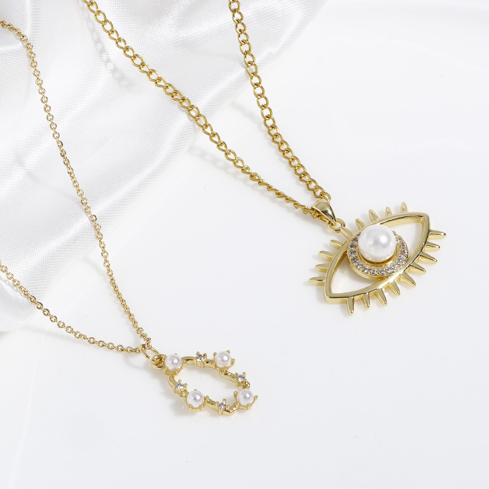 Imagen de Latón Colgantes Charms Ojo 18K Oro Real Chapado Corazón Acrílico Imitación de Perla Claro Circón Artificial 1 Unidad