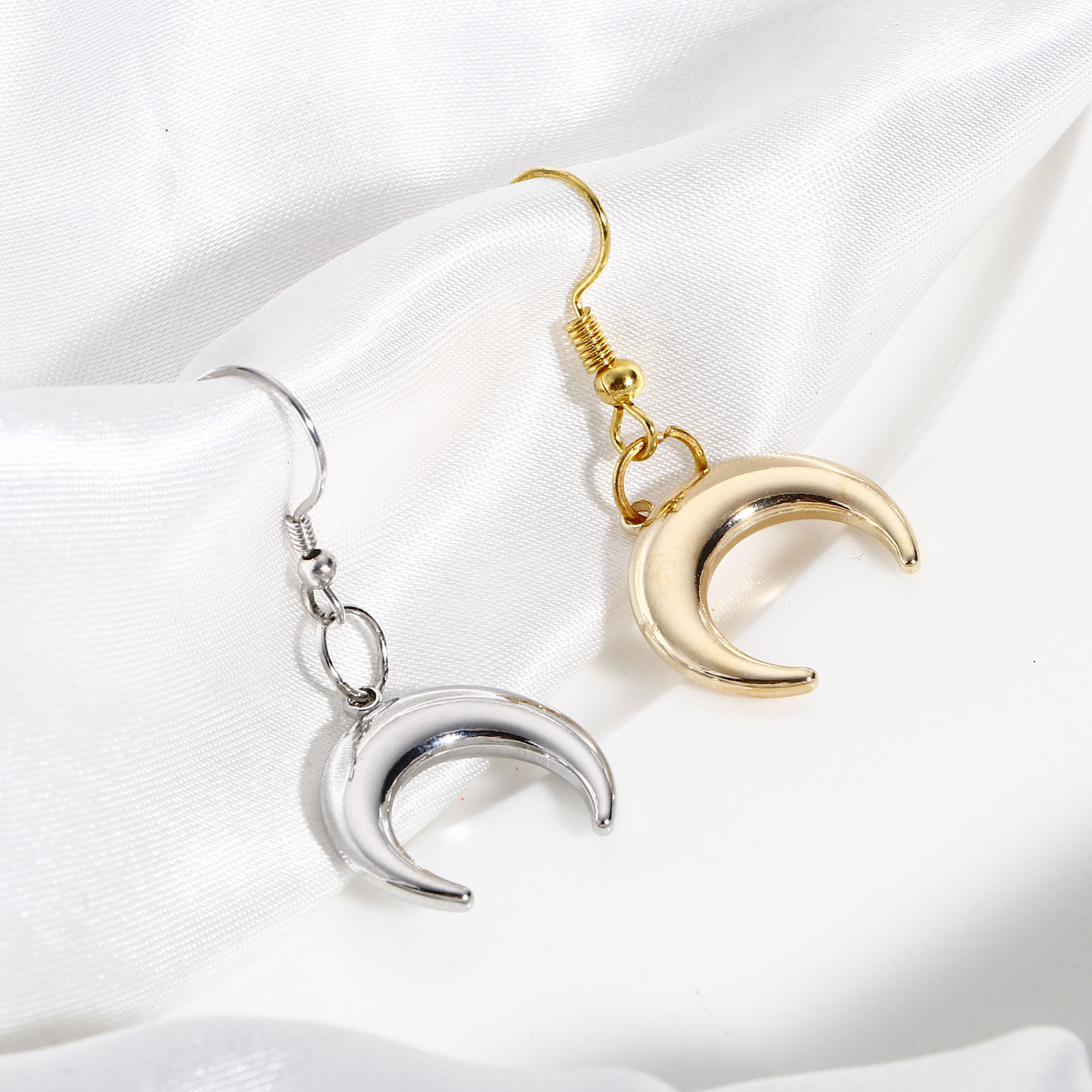 Picture of Brass Galaxy Charms Real Gold Plated Crescent Moon Double Horn 18mm x 18mm