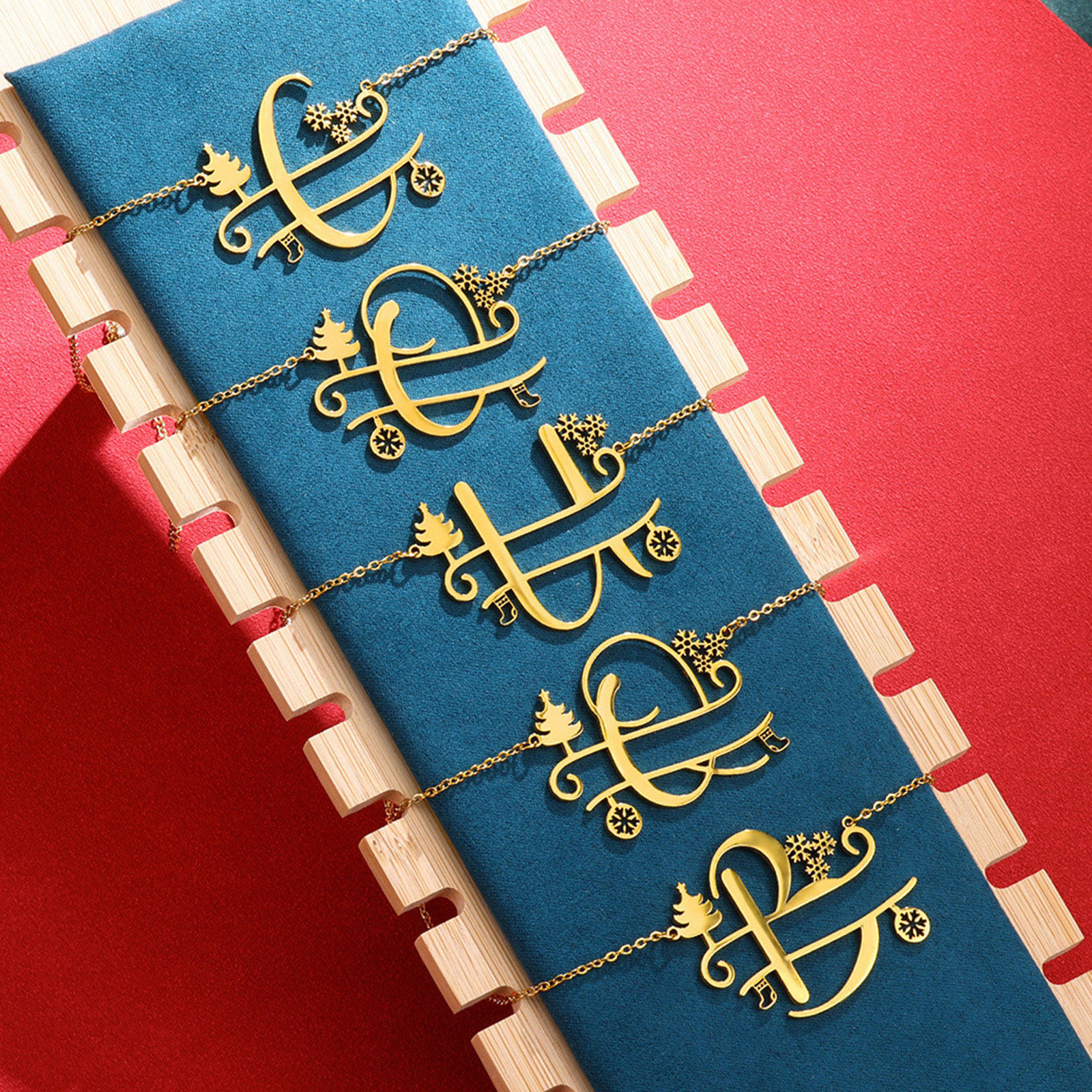 Изображение 1 ШТ 304 Нержавеющая Сталь Позолоченные цепочки Ожерелья Позолоченный Рождественская елка Снежинка ажурная резьба 43.5см Длина