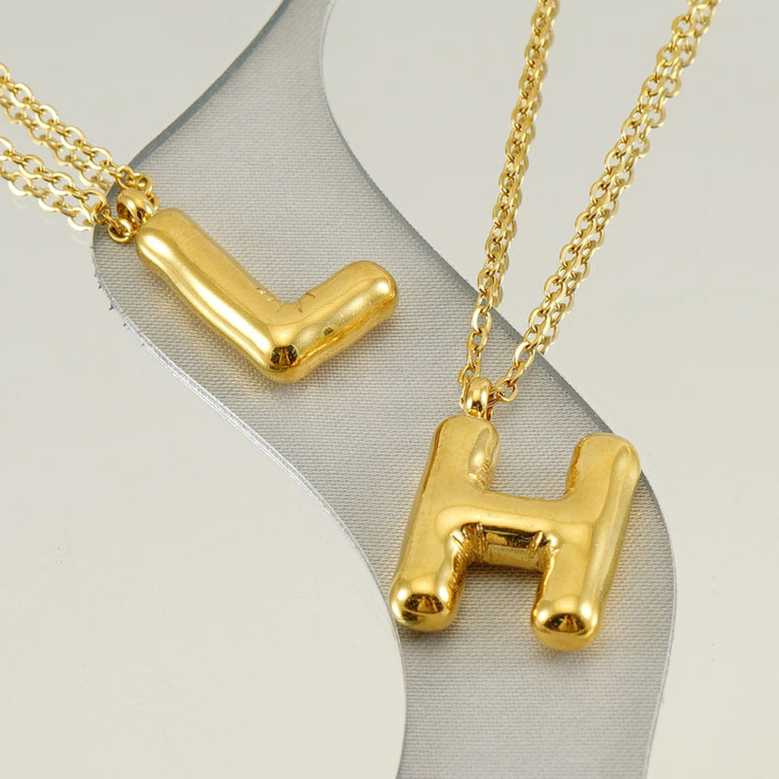 Imagen de 1 Unidad Enchapado al Vacío Ecológico Dulce & Lindo Elegante 18K Oro Real Chapado 304 Acero Inoxidable Cable Cadena Cruz Mayúscula Letra Mensaje " A-Z " Collar con Colgante Para Mujeres Día de la Madre
