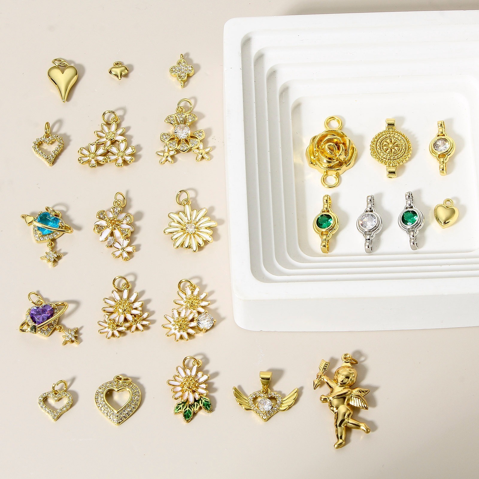 Picture of Brass Valentine's Day Charms 18K Real Gold Plated Heart