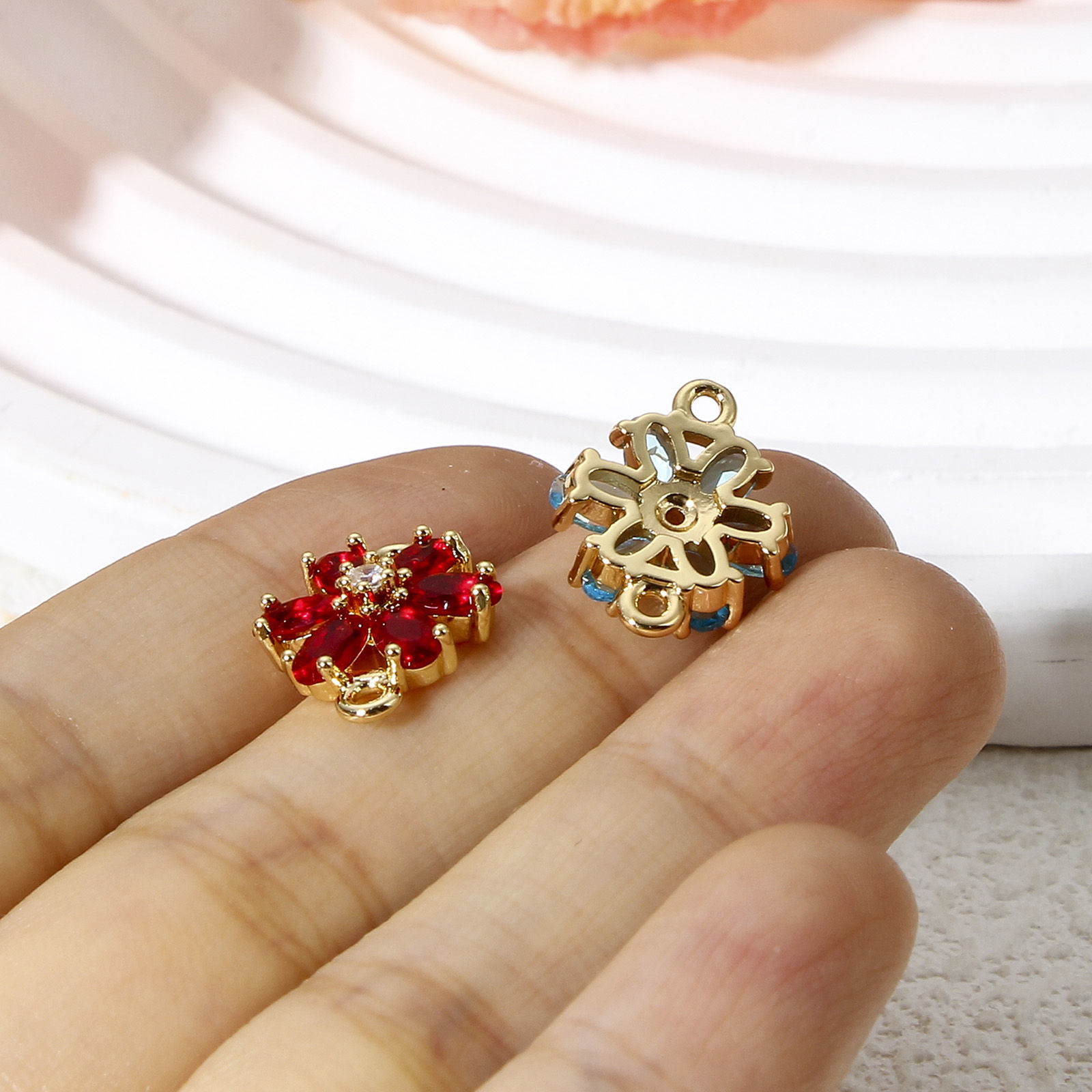 Immagine di 5 Pz Ottone + Vetro Pendenti Charms Connettori Oro Placcato Multicolore Fiore 16mm x 13mm