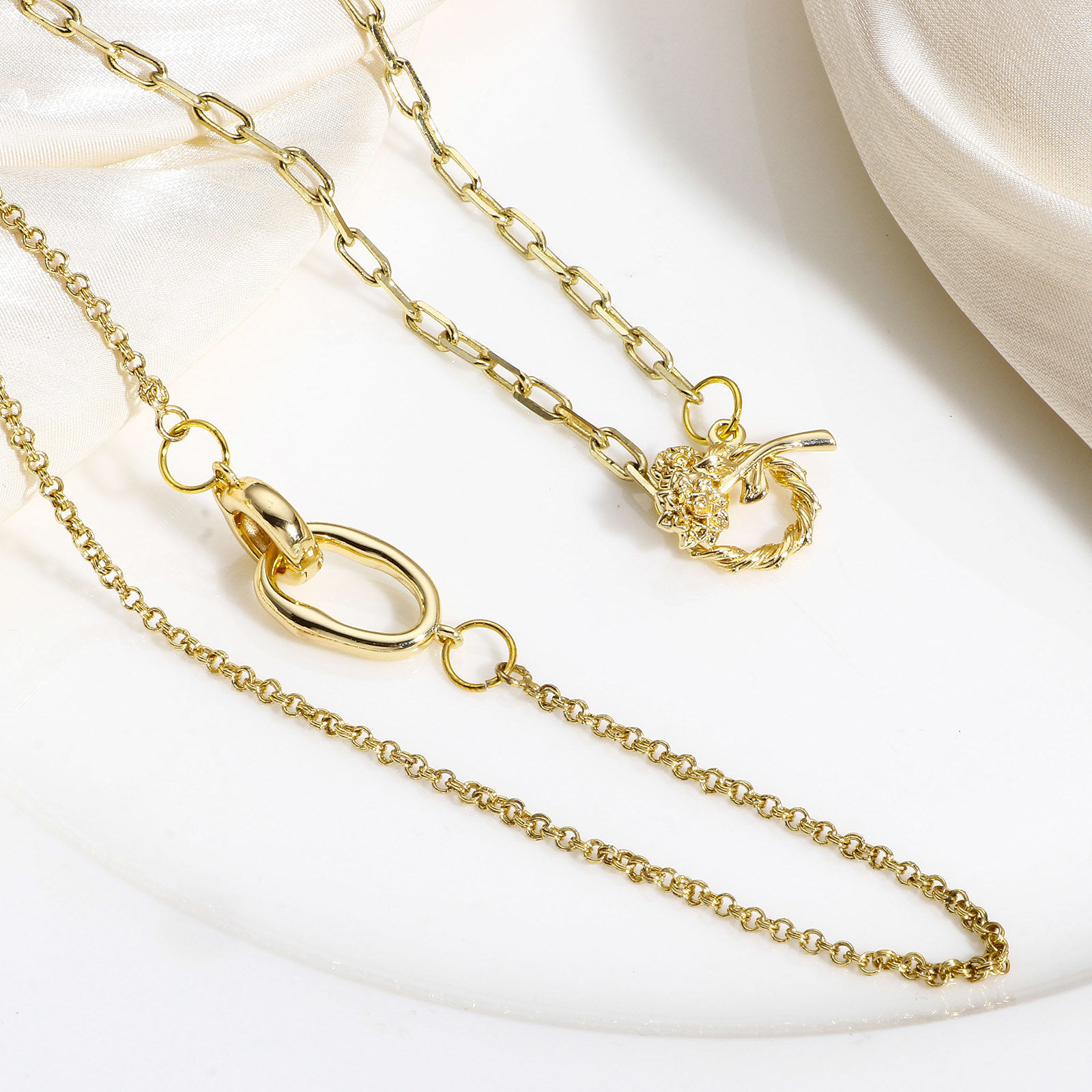 Picture of Brass Clasp Braided Rose Flower Real Gold Plated