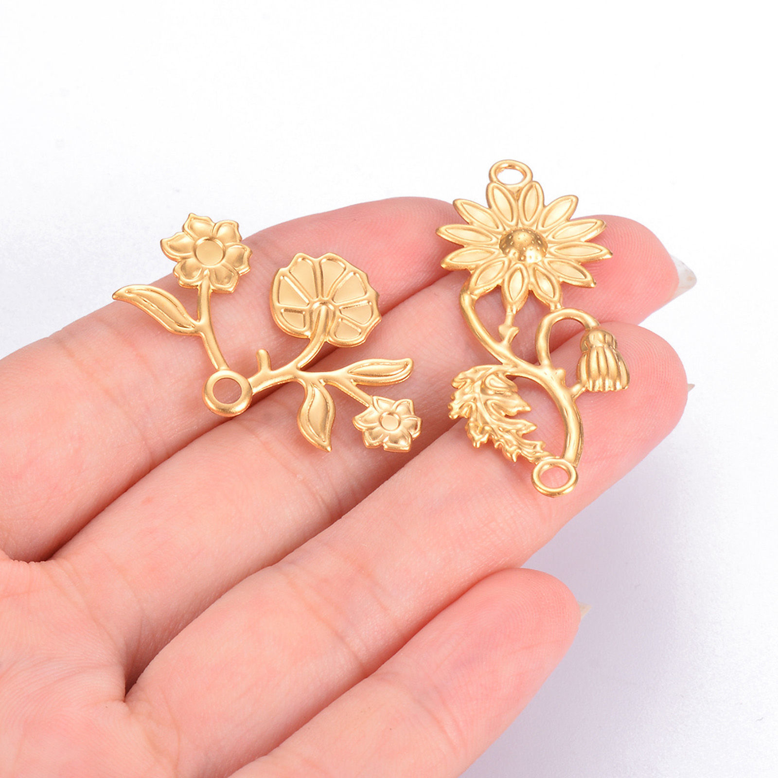 Picture of 304 Stainless Steel Pastoral Style Charms Gold Plated Leaf